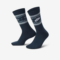 Nike Everyday Essentials