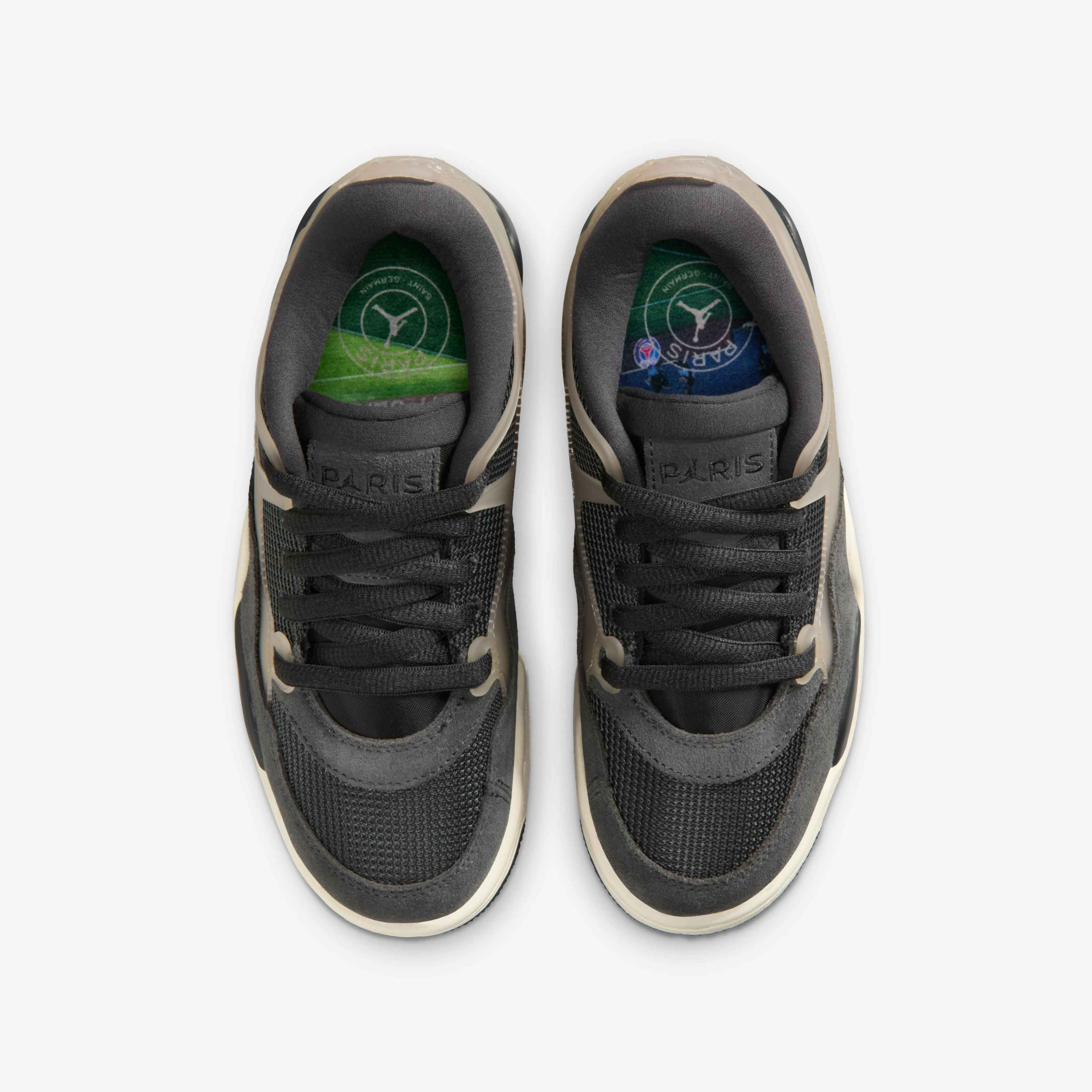 Paris Saint-Germain x Air Jordan 4 RM image number 3