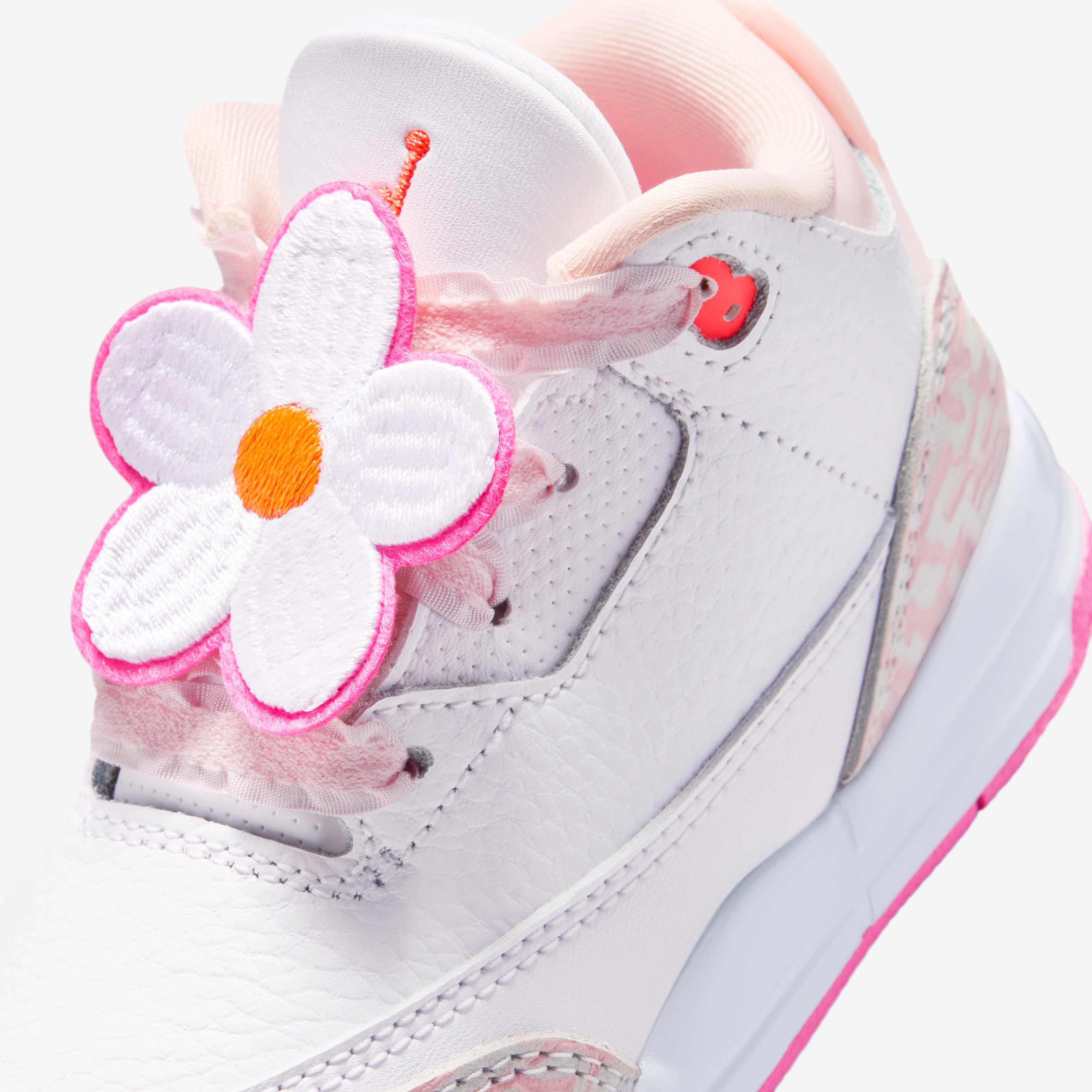 Jordan 3 Retro image number 6