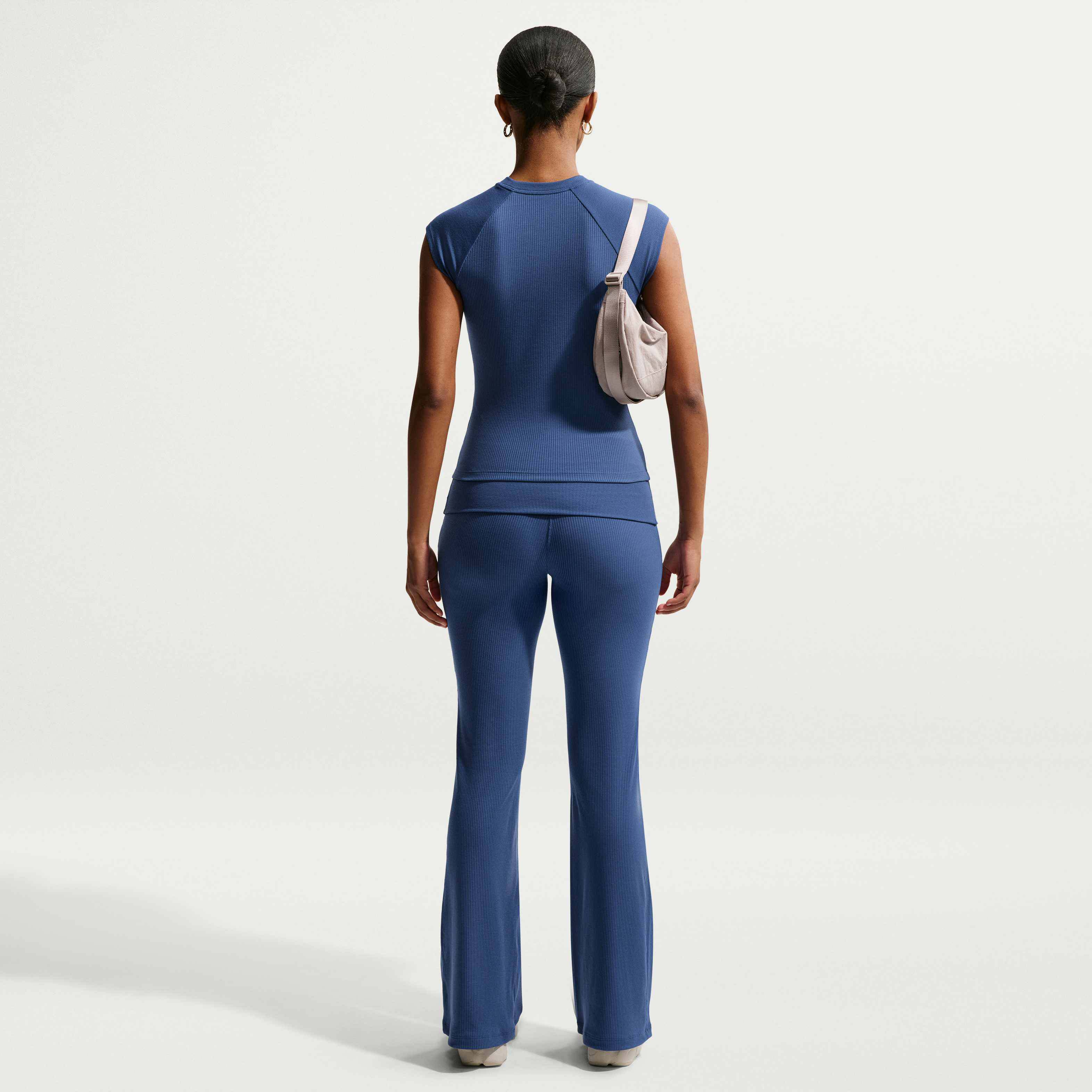 Nike Sportswear Chill Knit image number 4