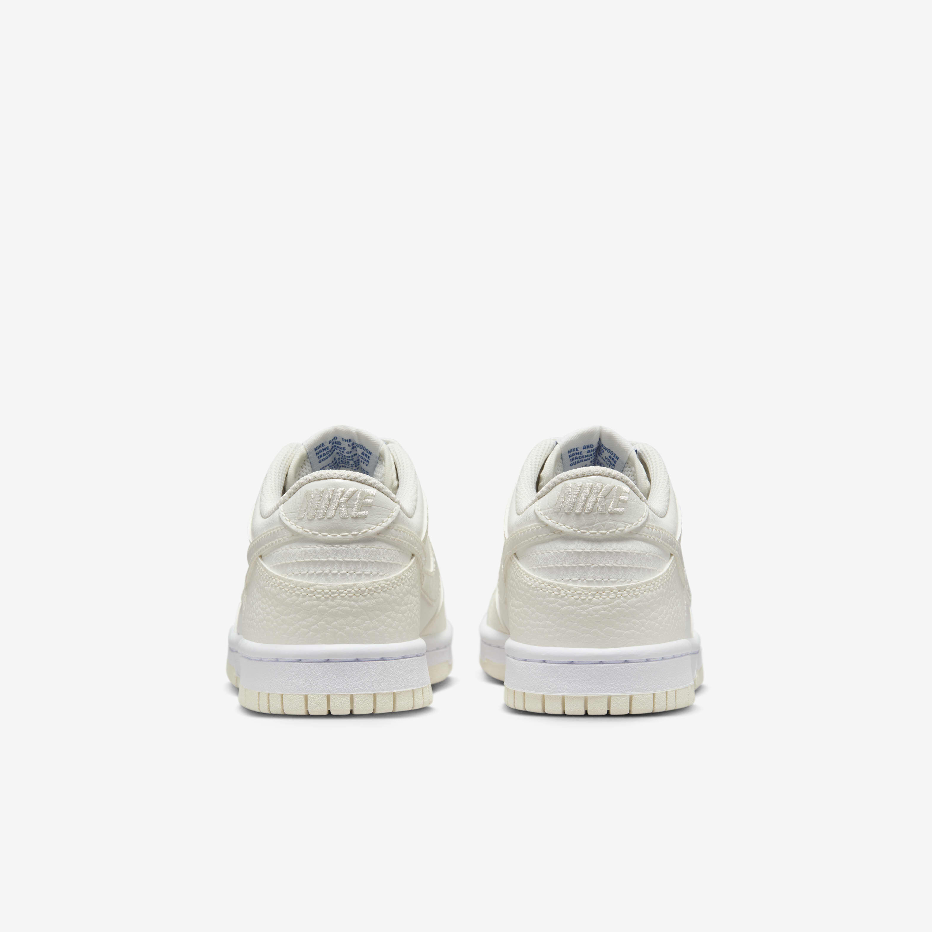 スニーカー Nike Dunk Low SE Junior Shoes FV7472-100 Nike Dunk Low GS 