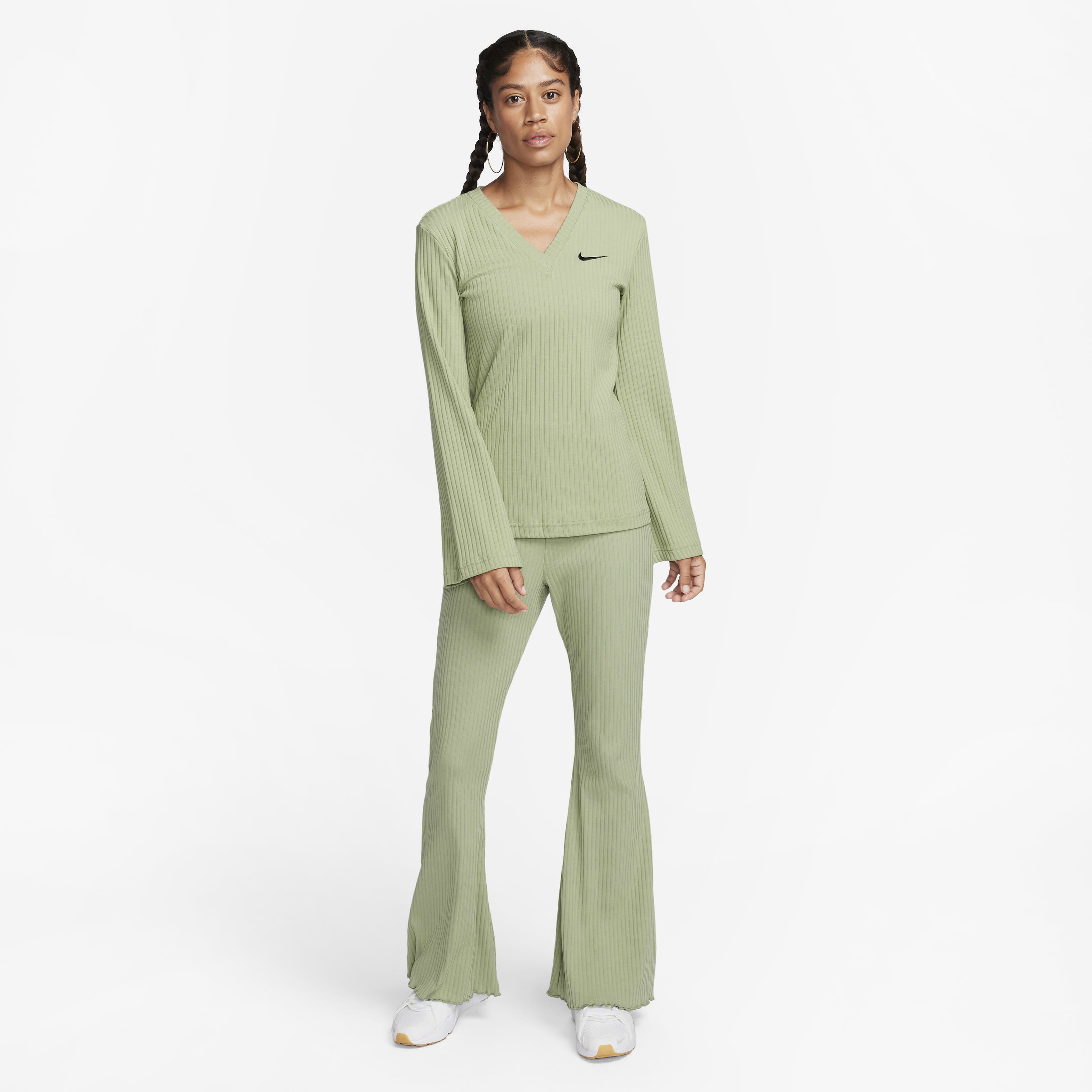 نايكي سبورتسوير image number 4