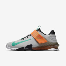Nike Savaleos