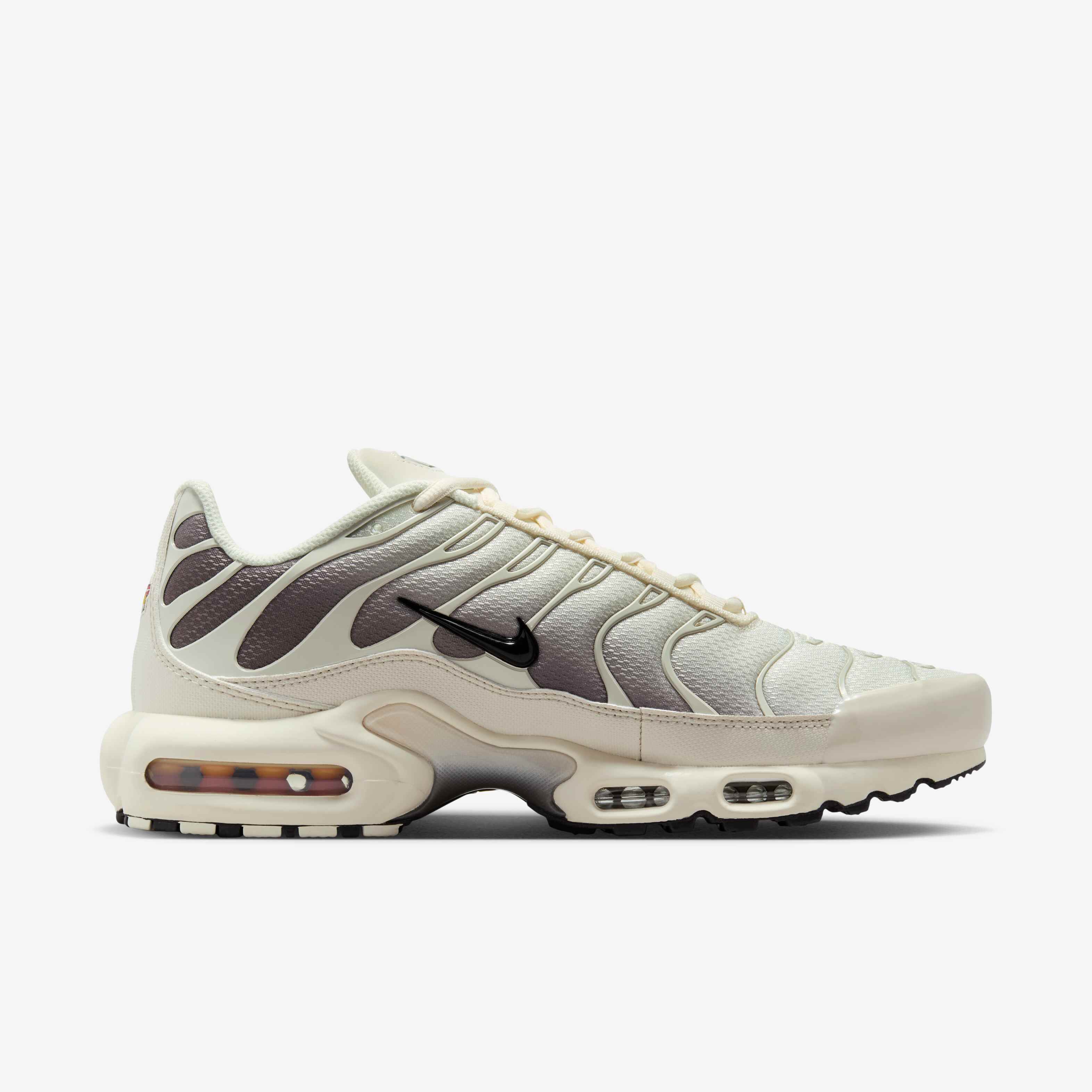 Nike Air Max Plus image number 2