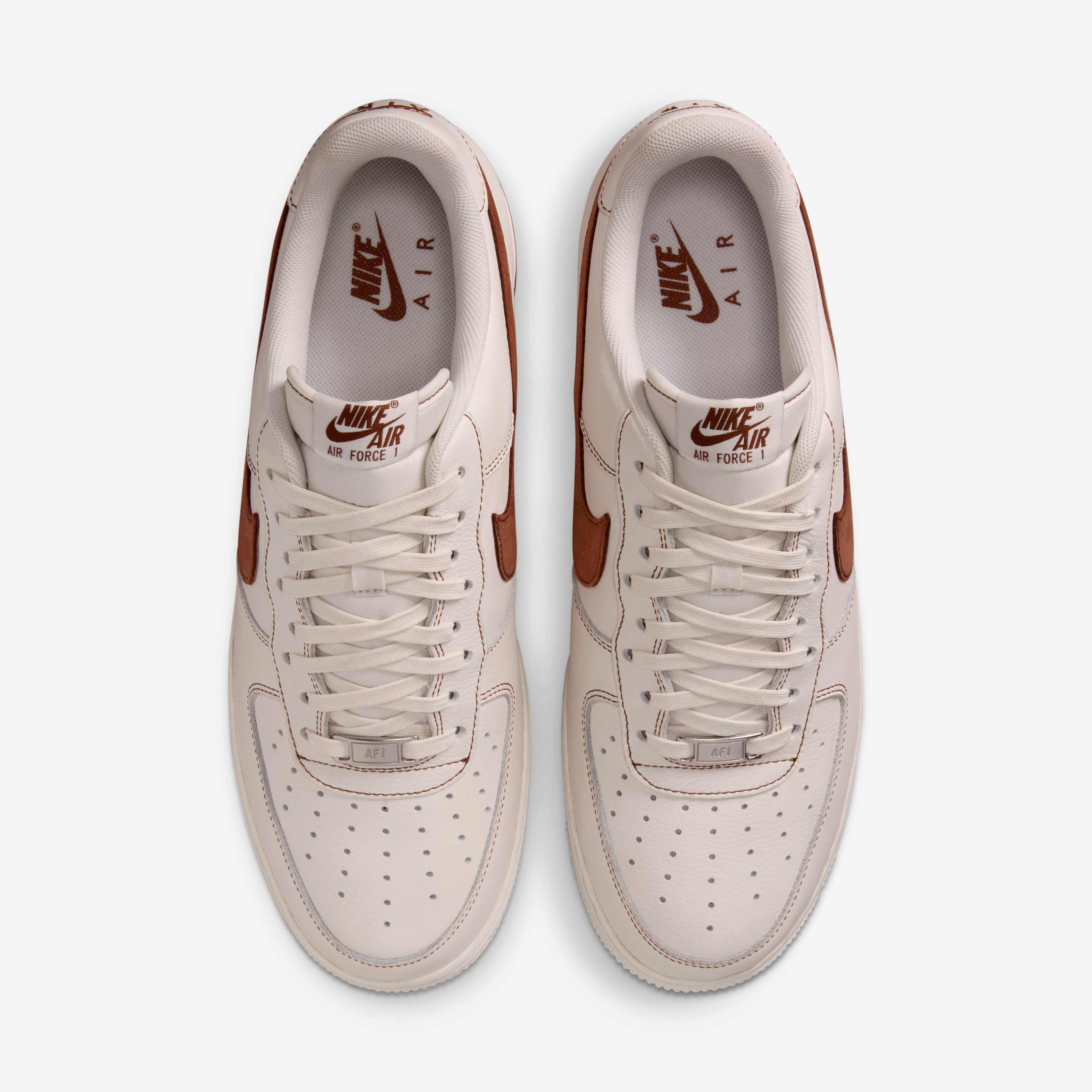 Nike Air Force 1 '07 LV8 image number 3