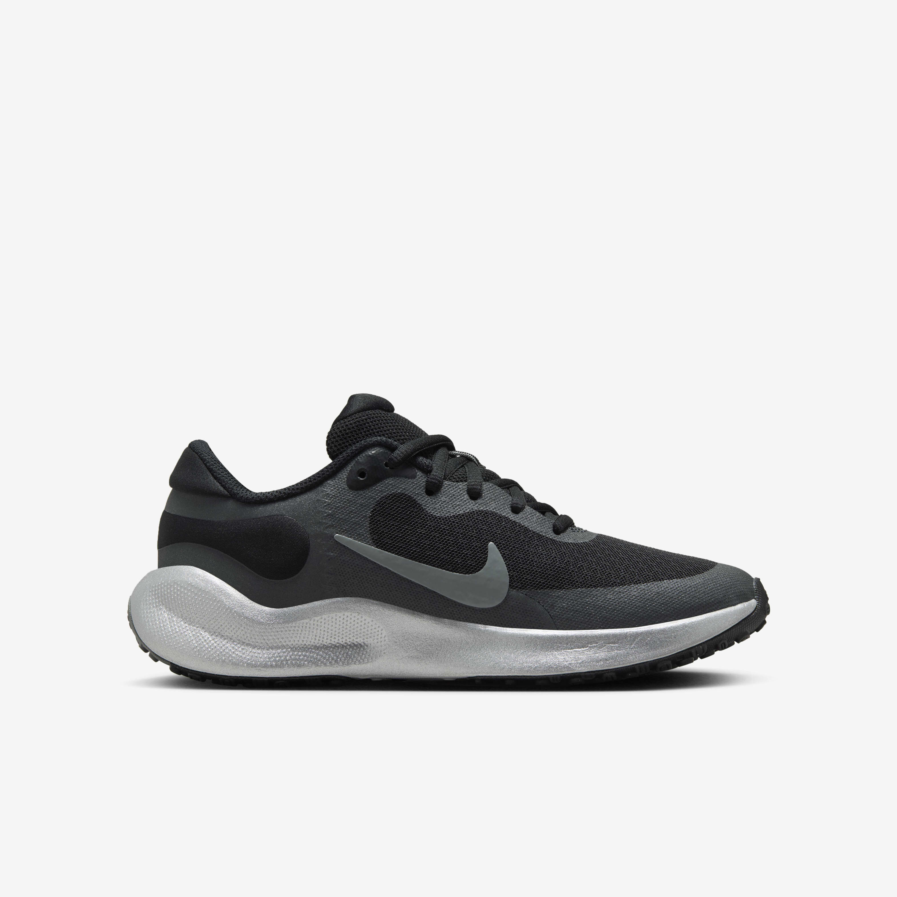 Nike Revolution 7 SE image number 2