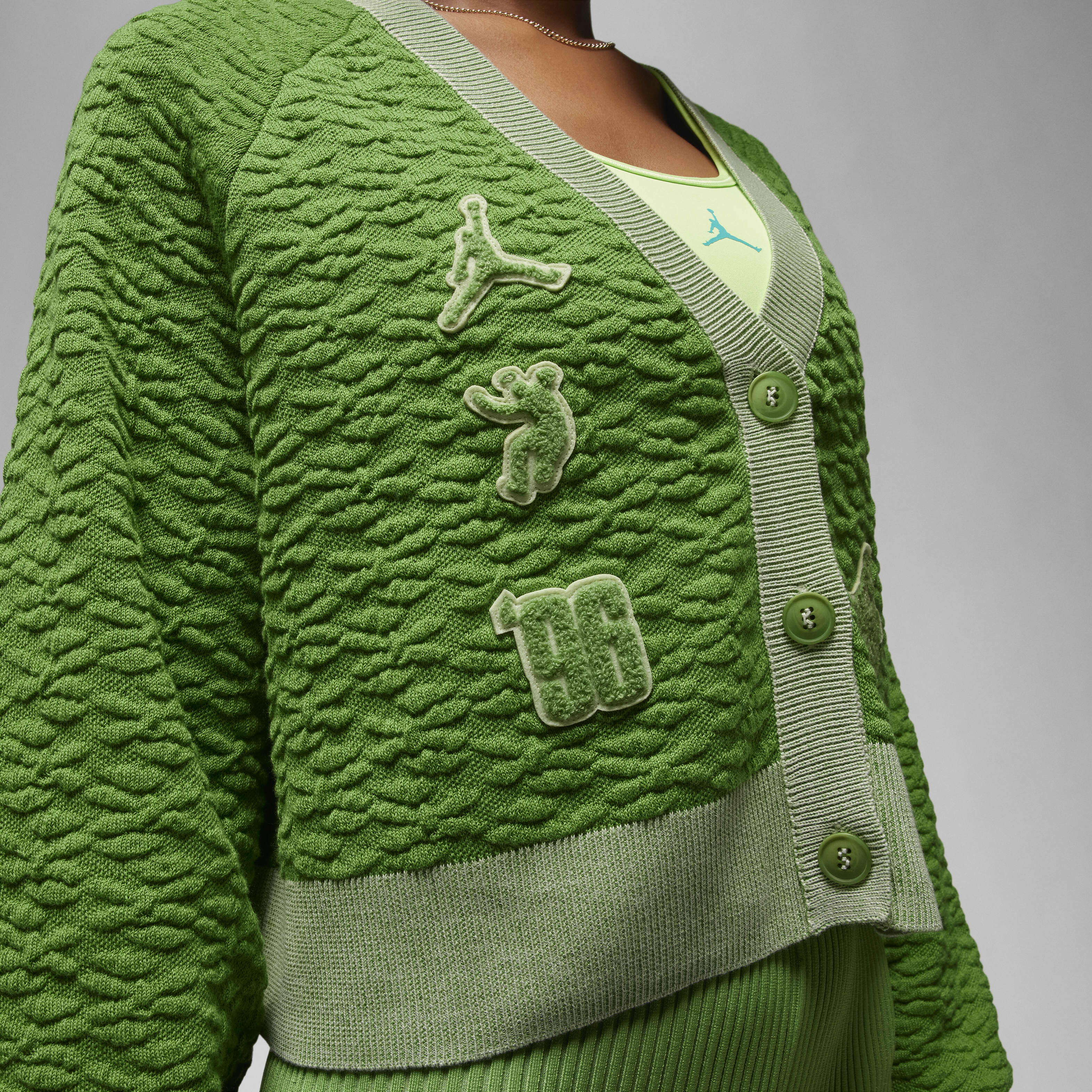 Jordan x UNION x Bephies Beauty Supply image number 3