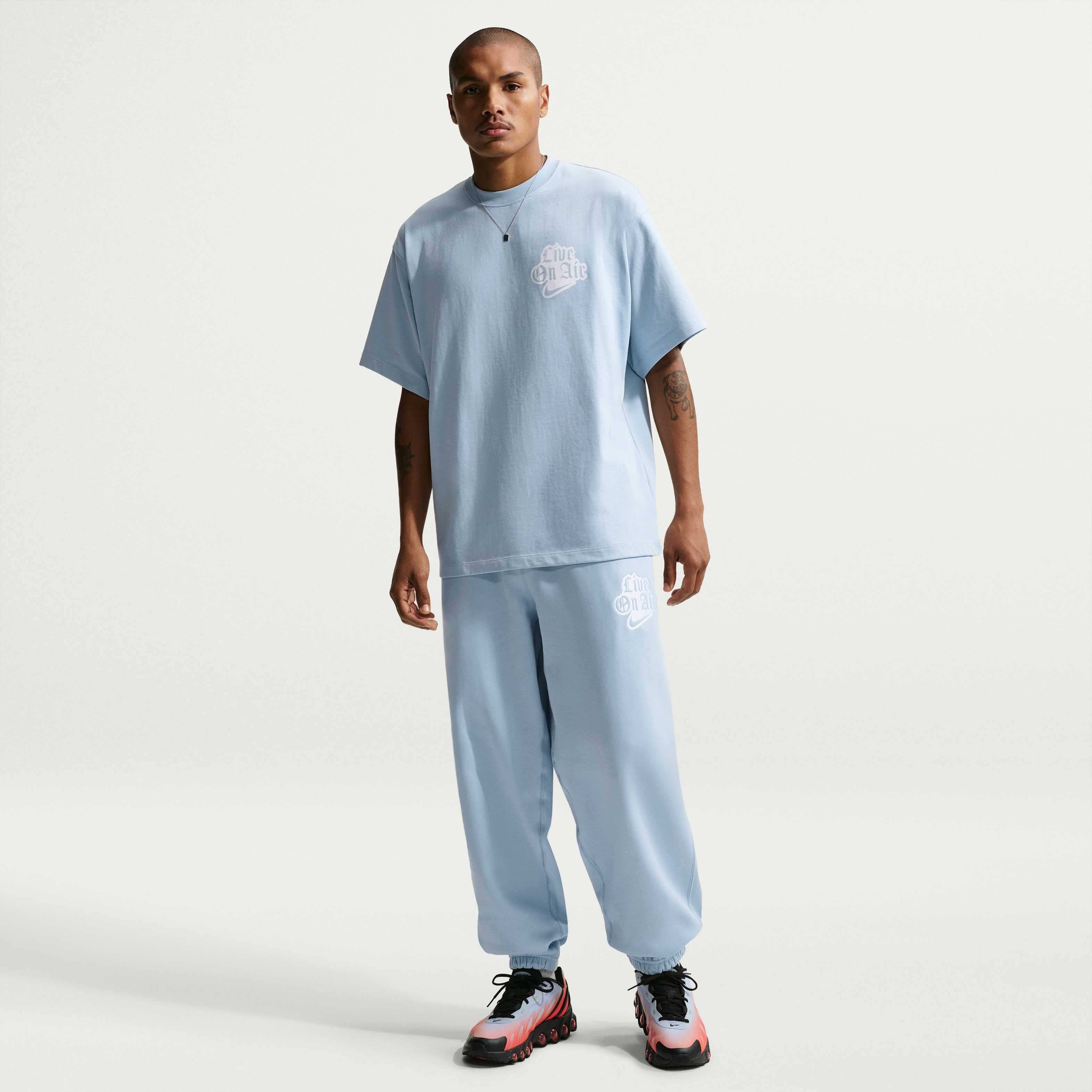 نايكي سولو سووش image number 0