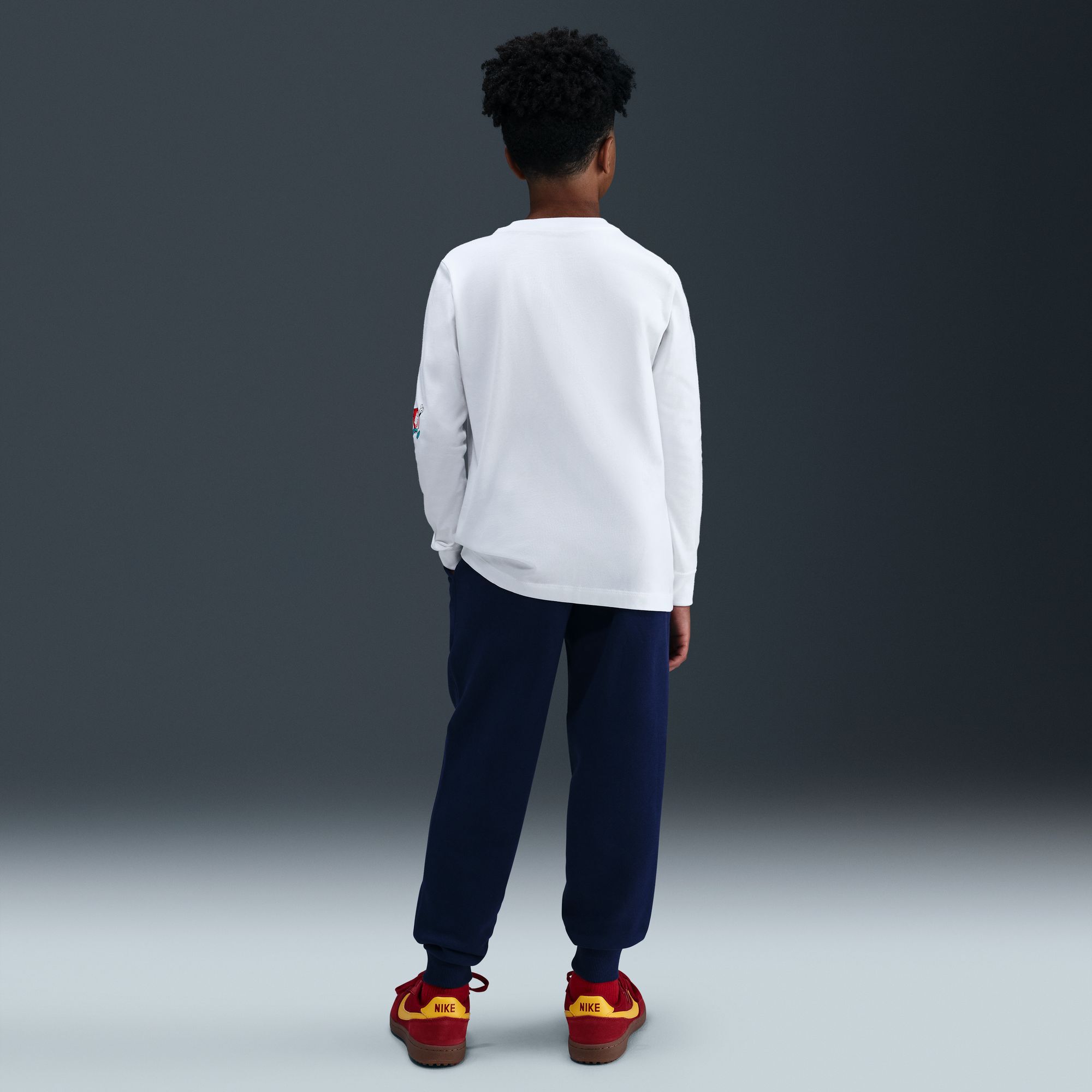 Nike Sportswear image number 2