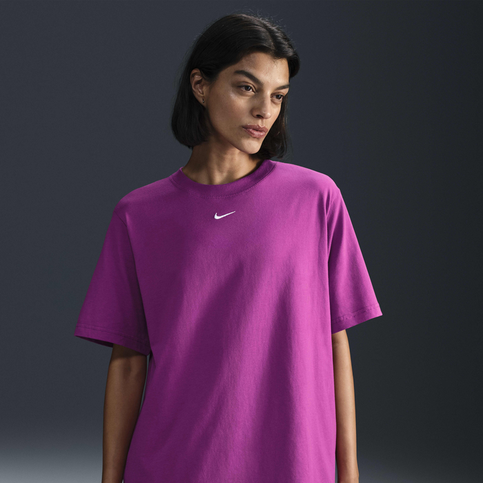 Nike Sportswear Essential image number 2 Nike Sportswear Essential image number 2