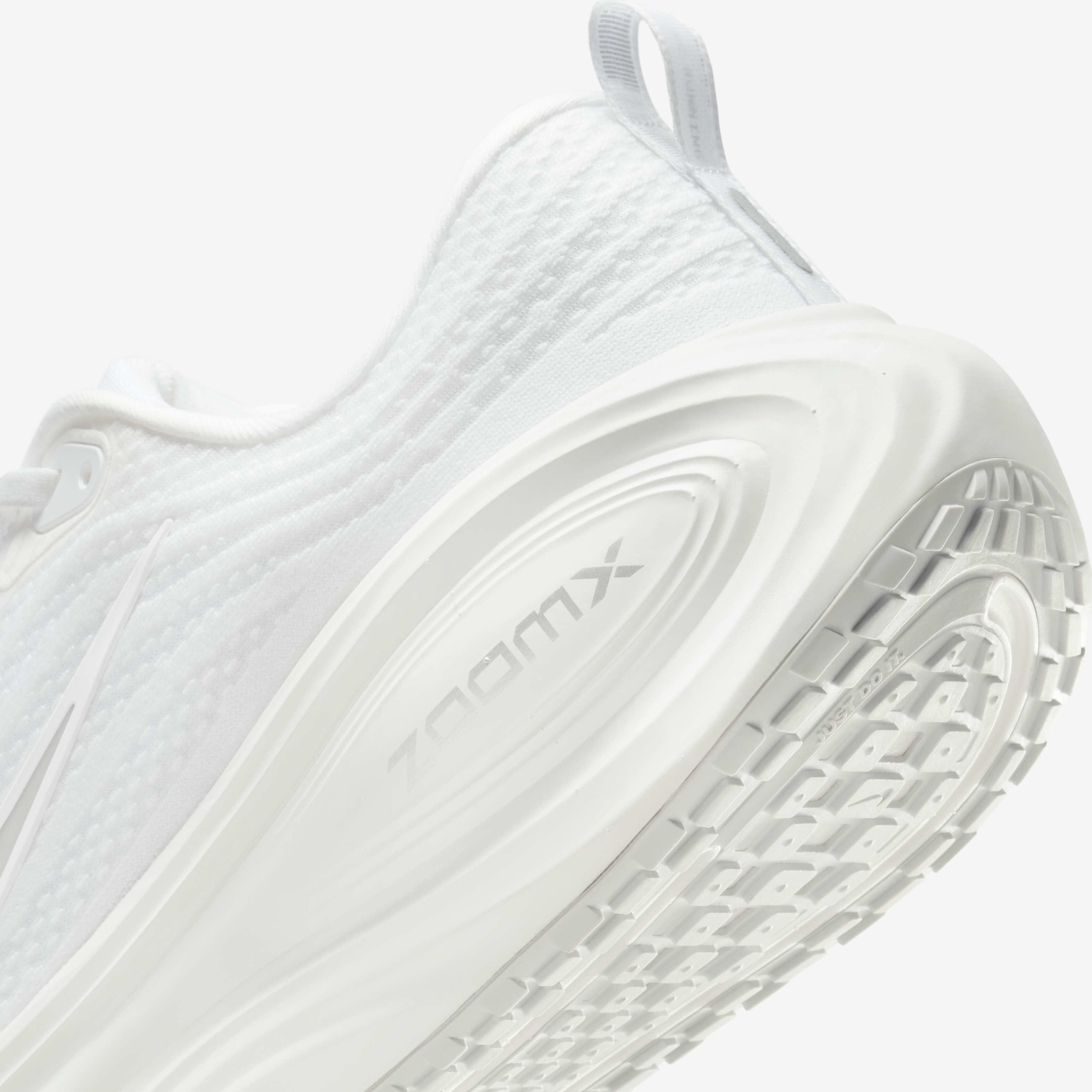 نايكي فوميرو بلس image number 7