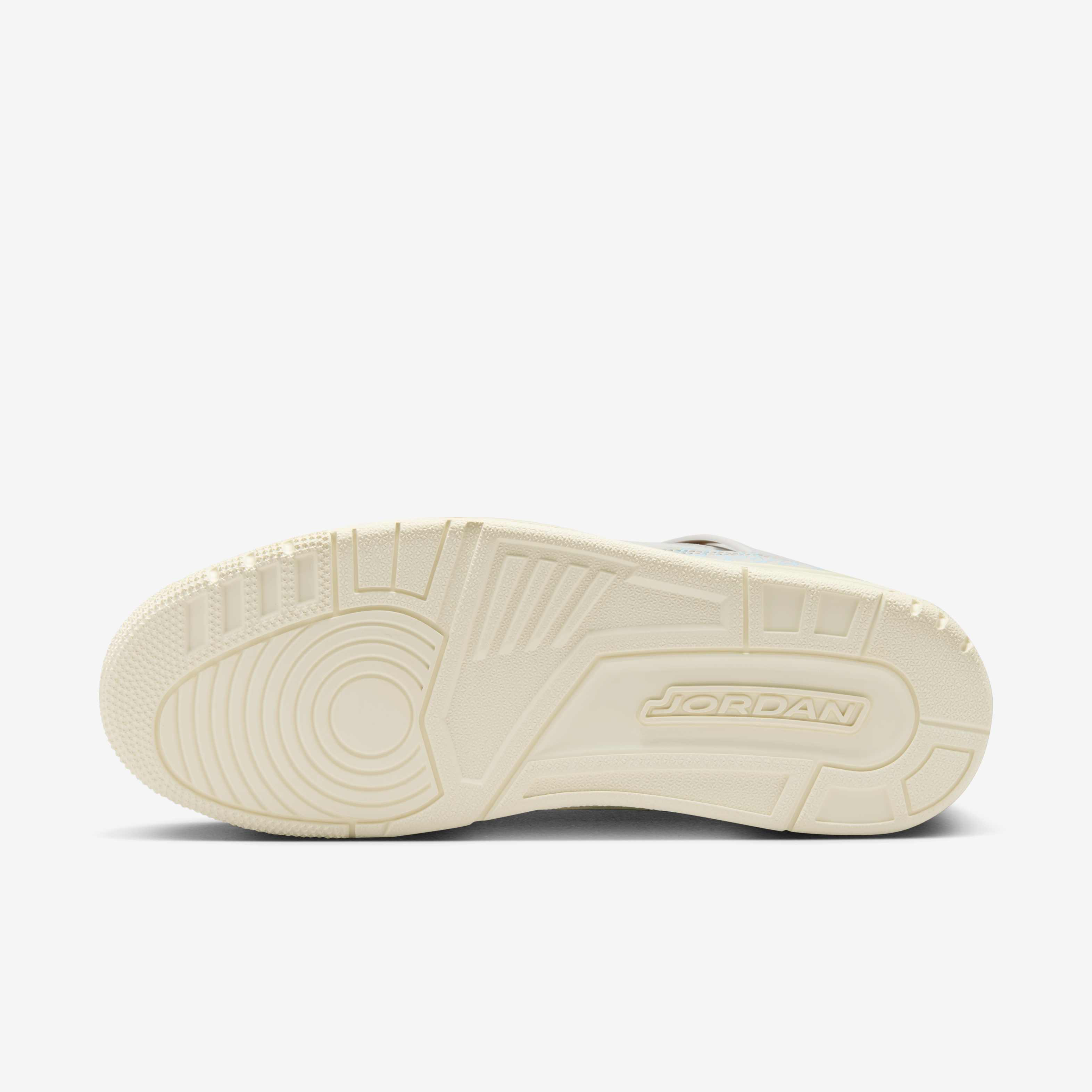 Jordan Spizike Low image number 1