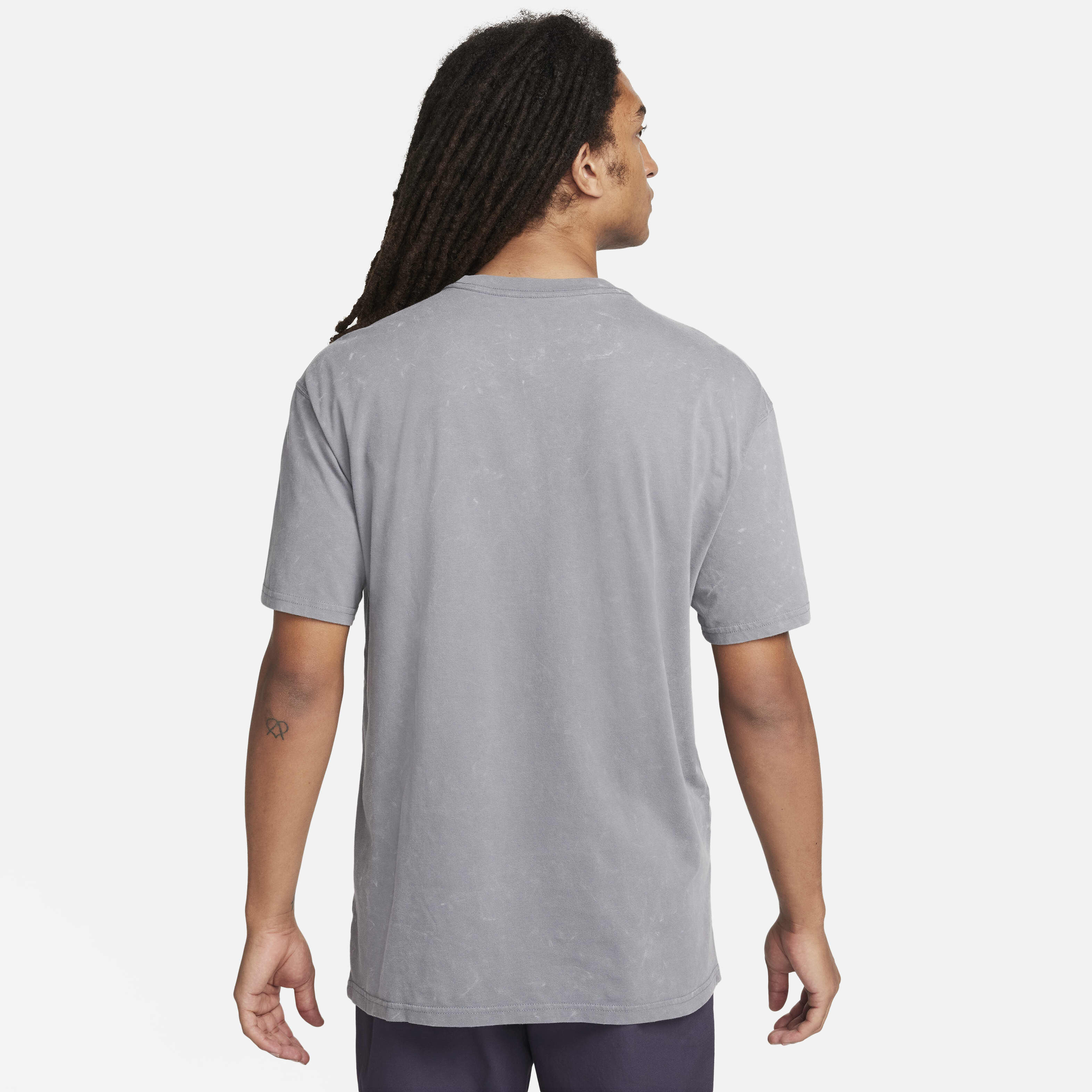 نايكي سبورتسوير image number 1