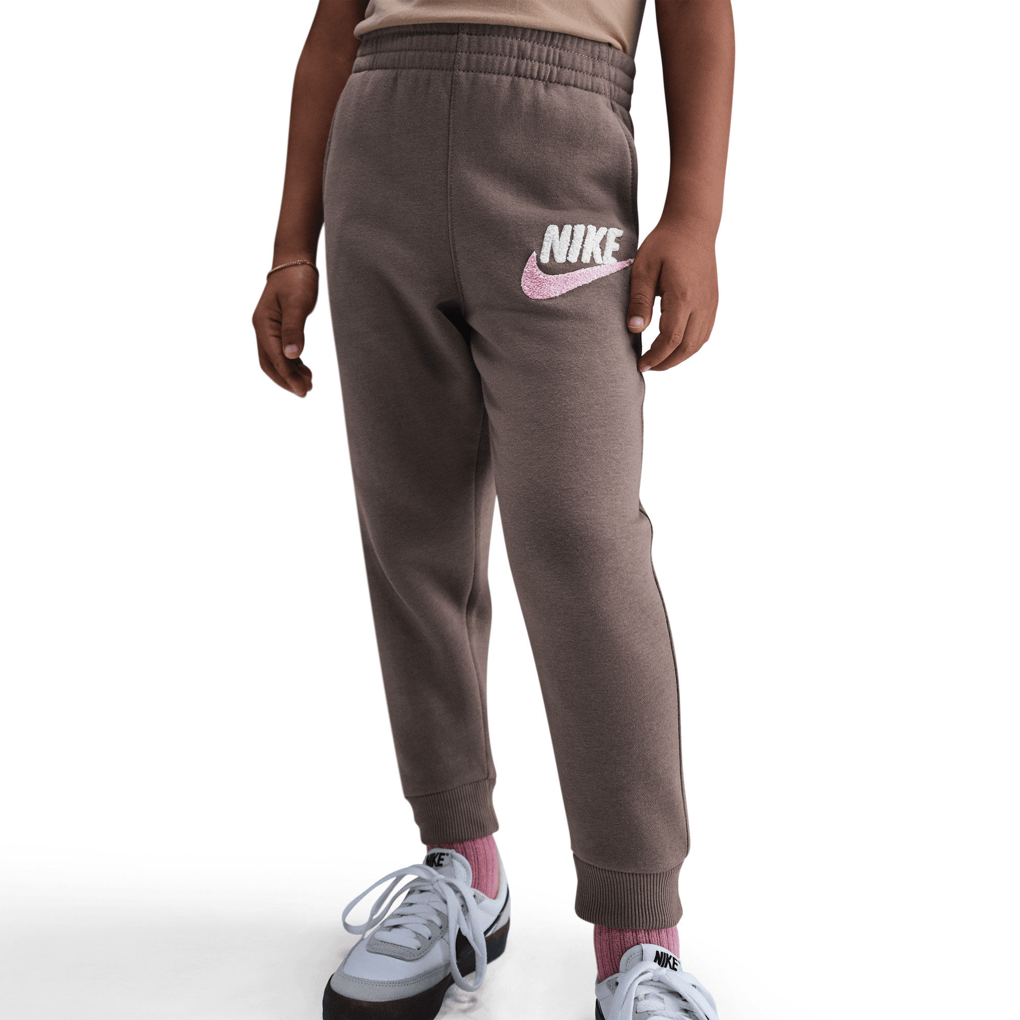 نايكي كلوب image number 4