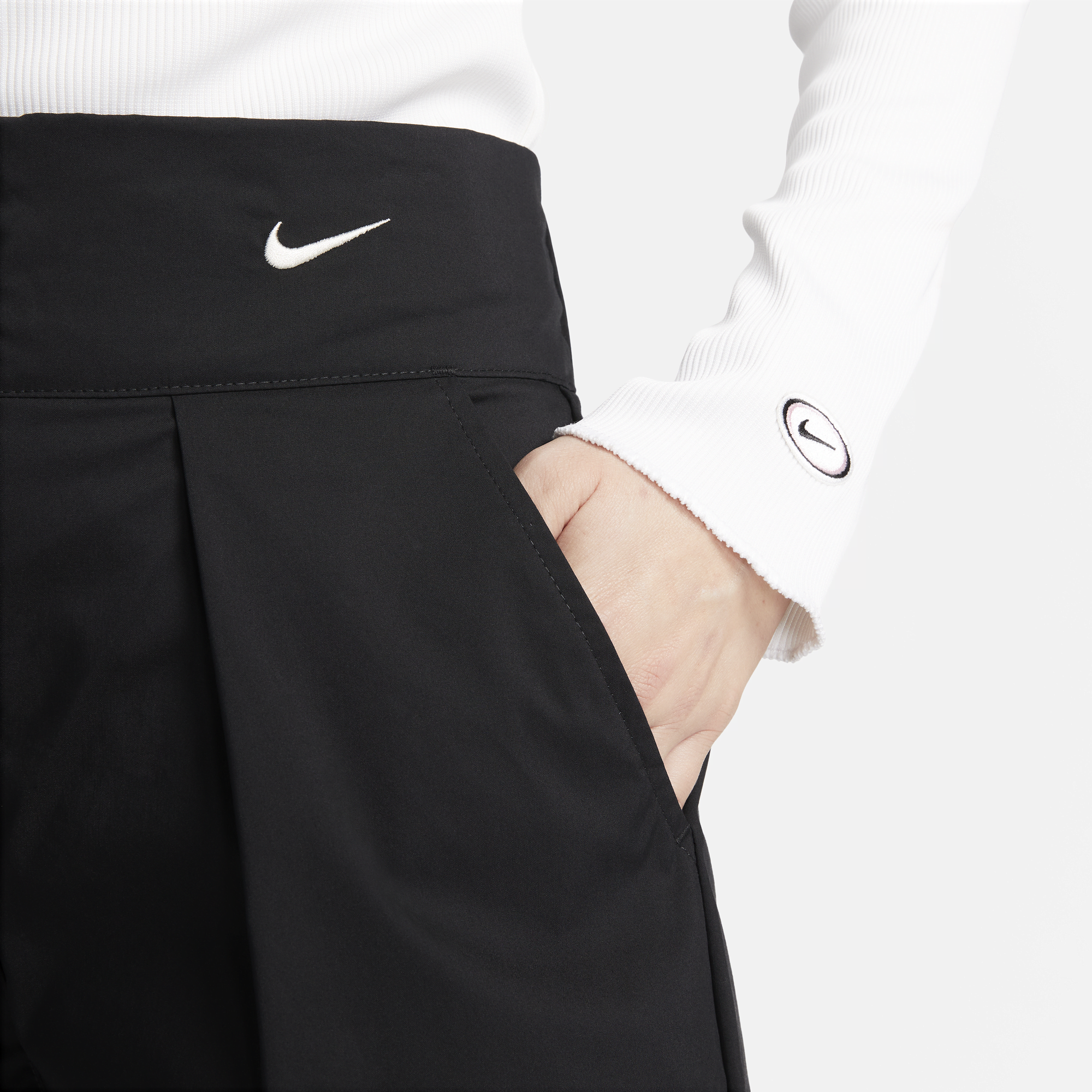 Nike women's hotsell woven trousers