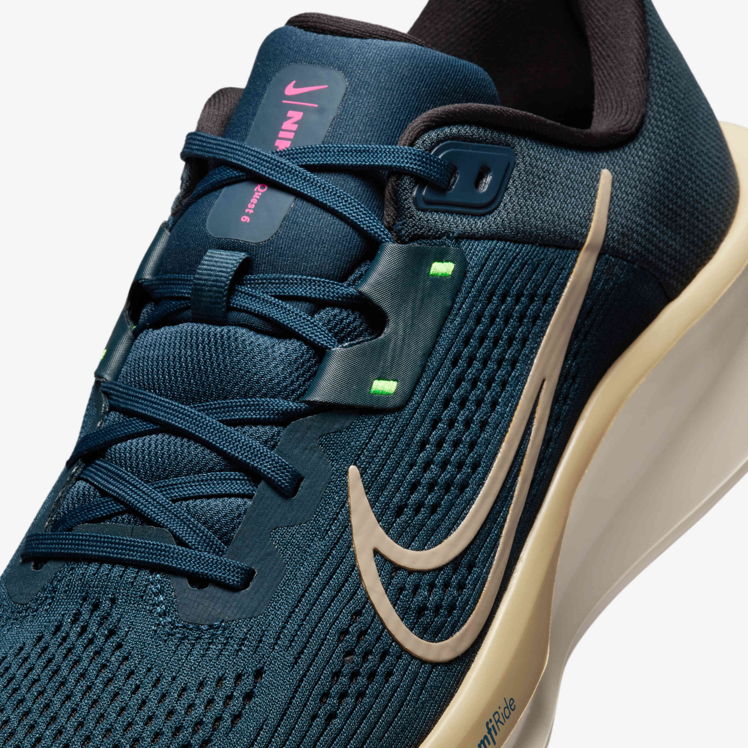 nike quest camo mens trainers