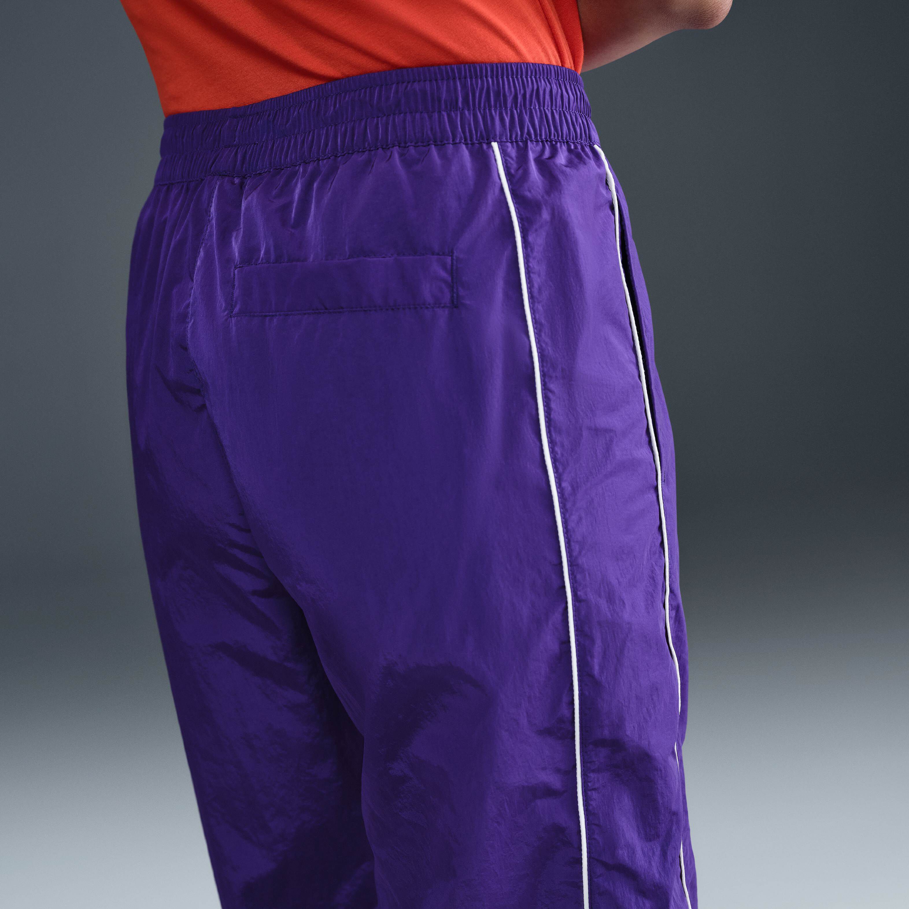 نايكي ويندرانر image number 2