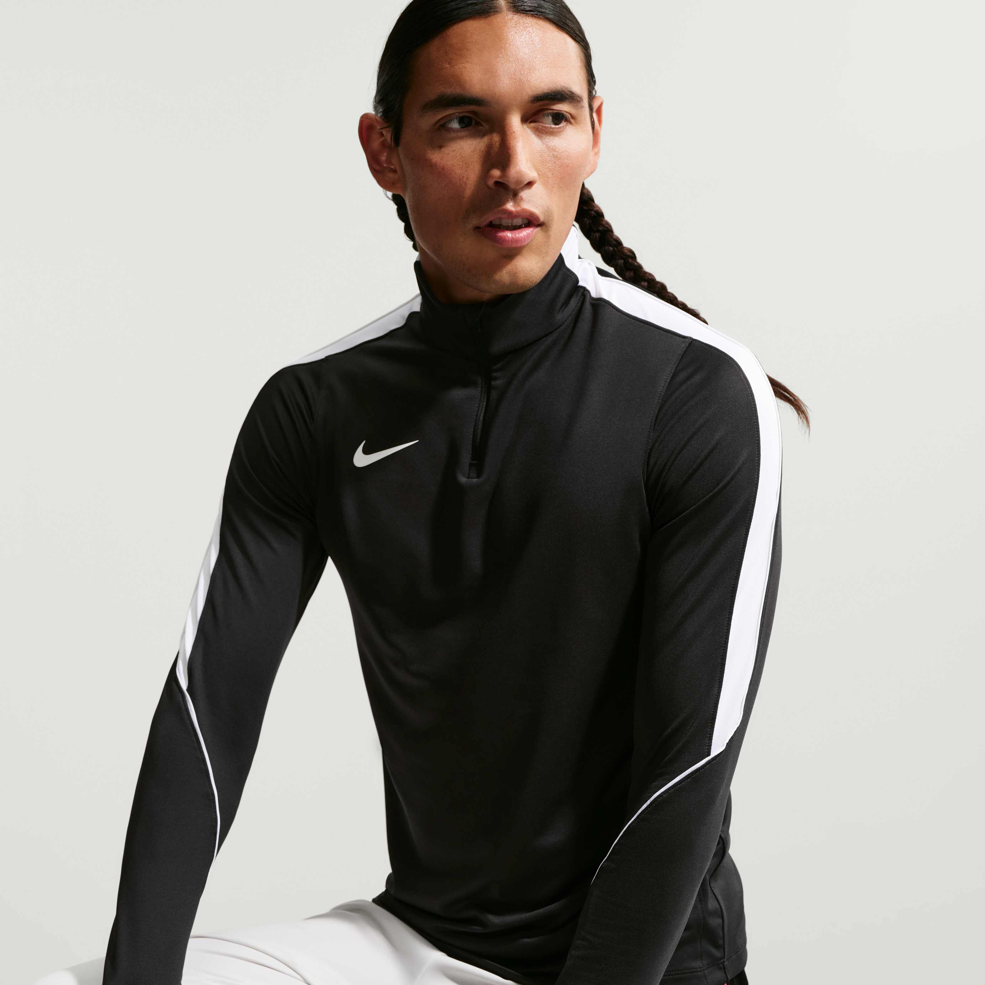 Nike Strike image number 2