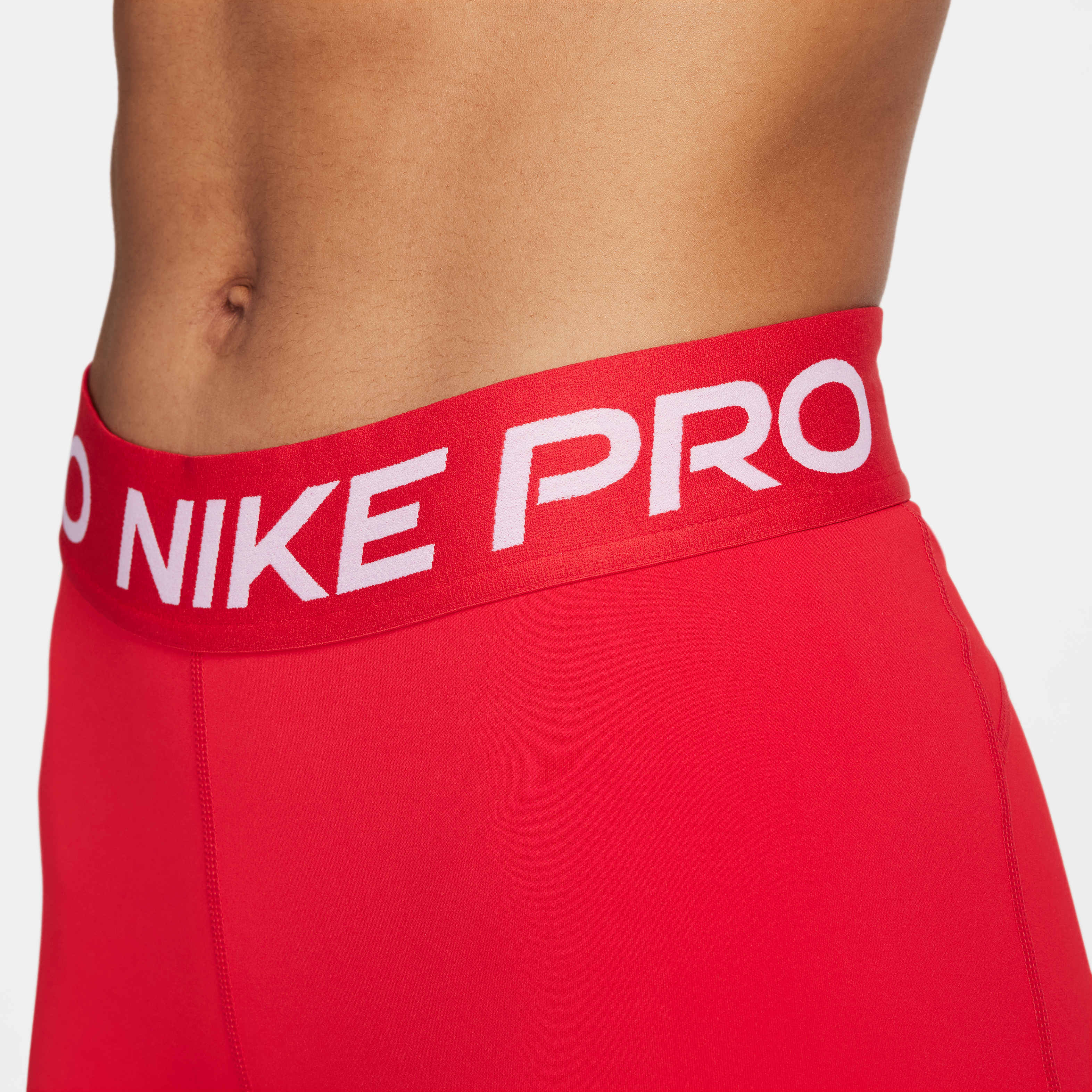 Nike Pro image number 3