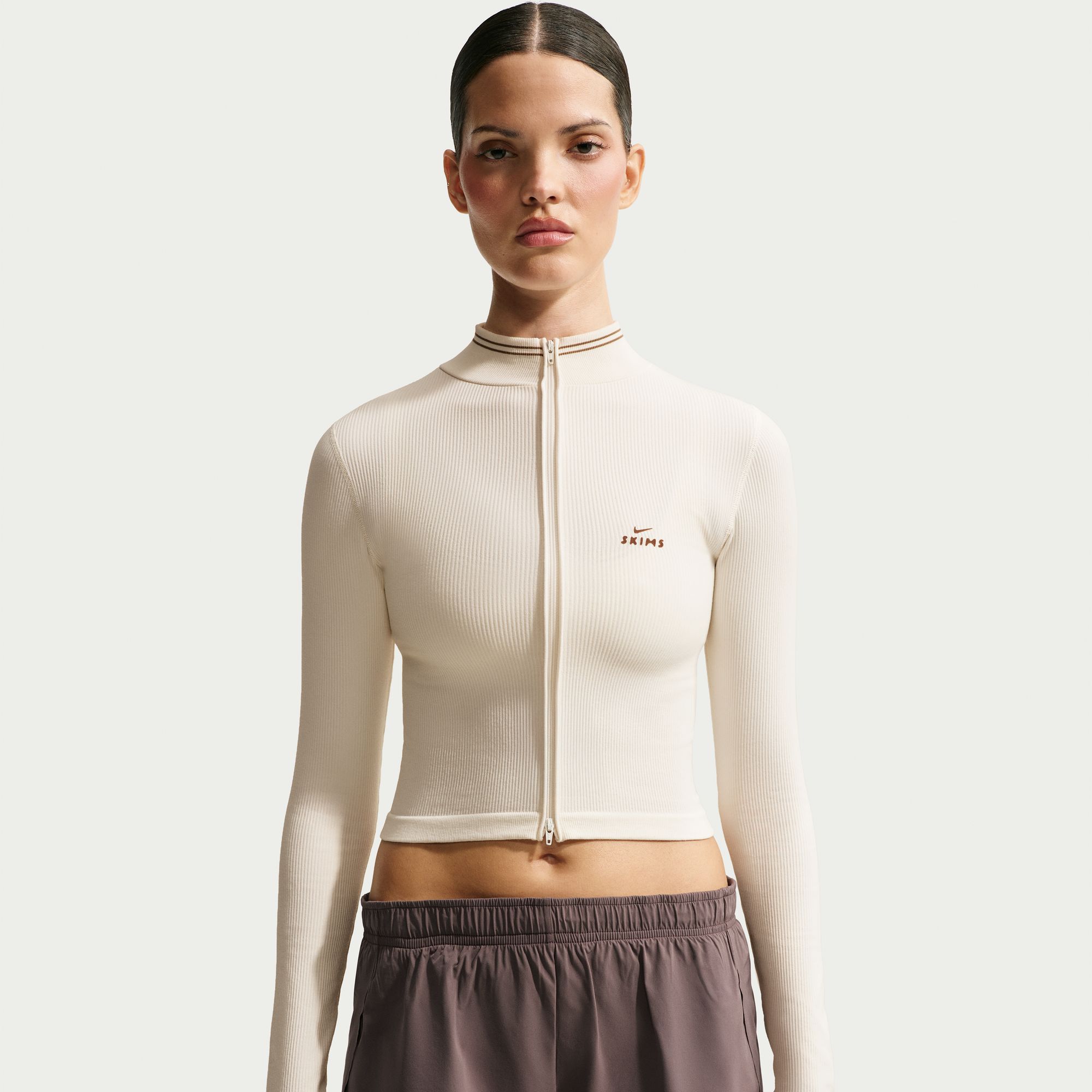 NikeSKIMS Ribbed Seamless image number 3
