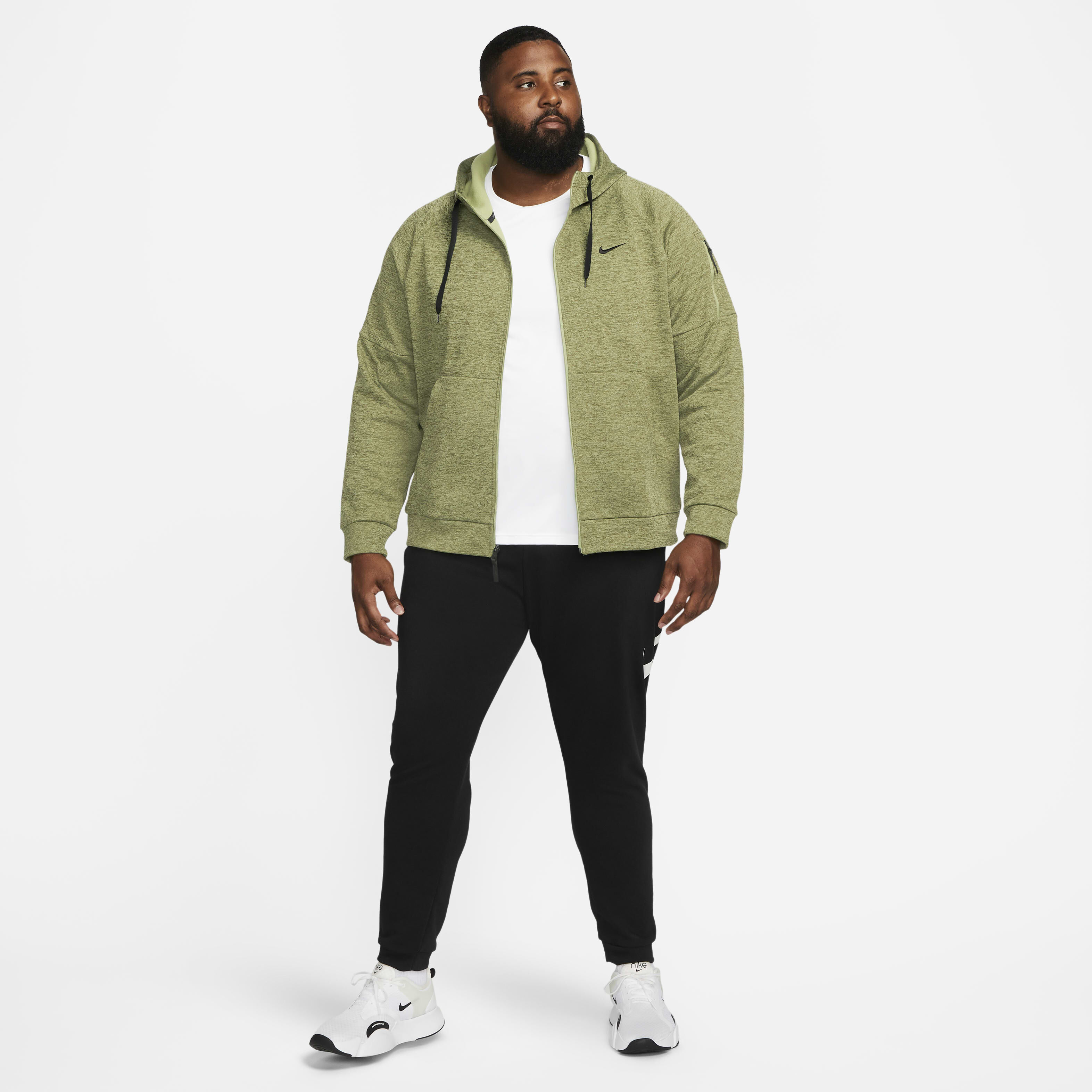 Nike Therma image number 10