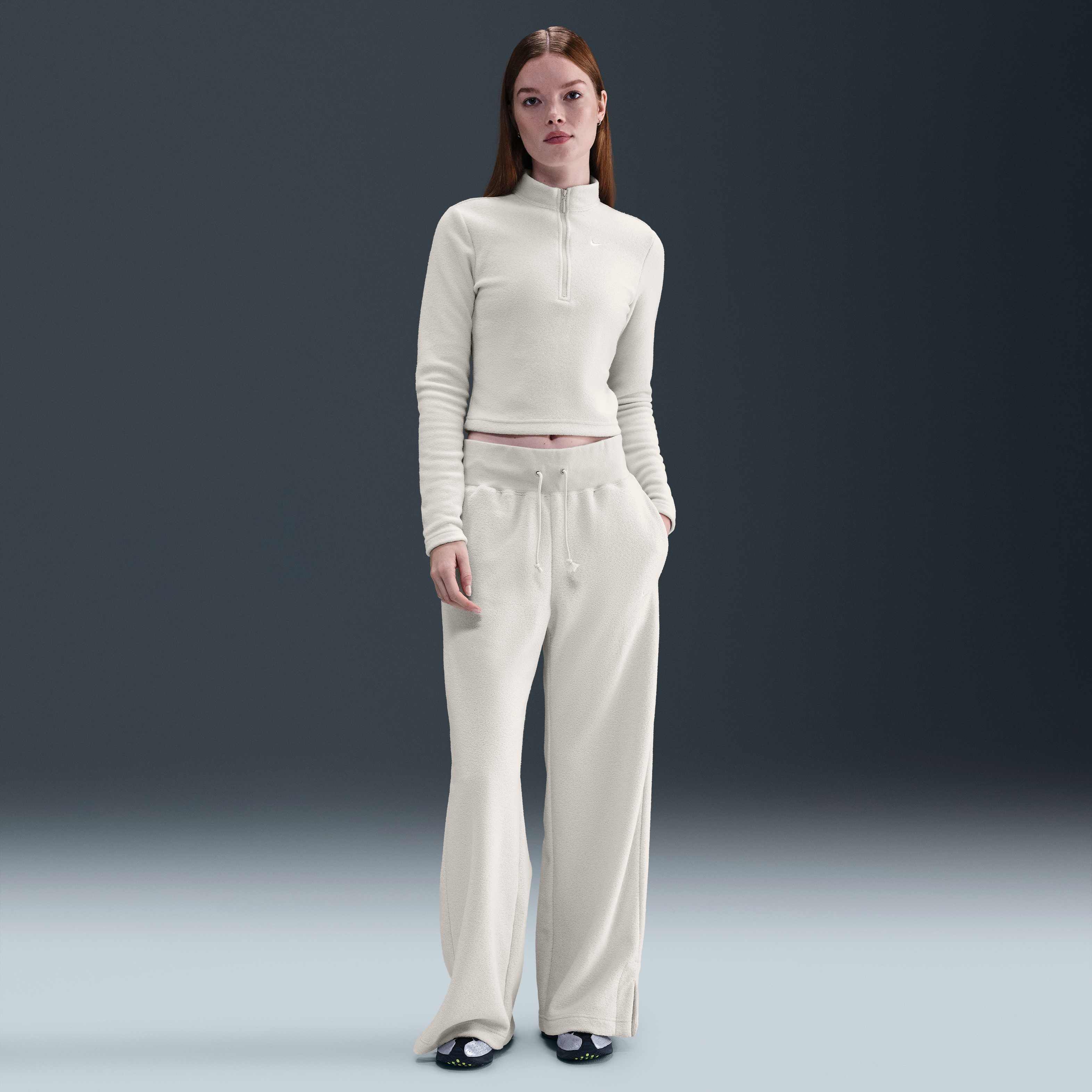 Nike Sportswear Phoenix Plush image number 3