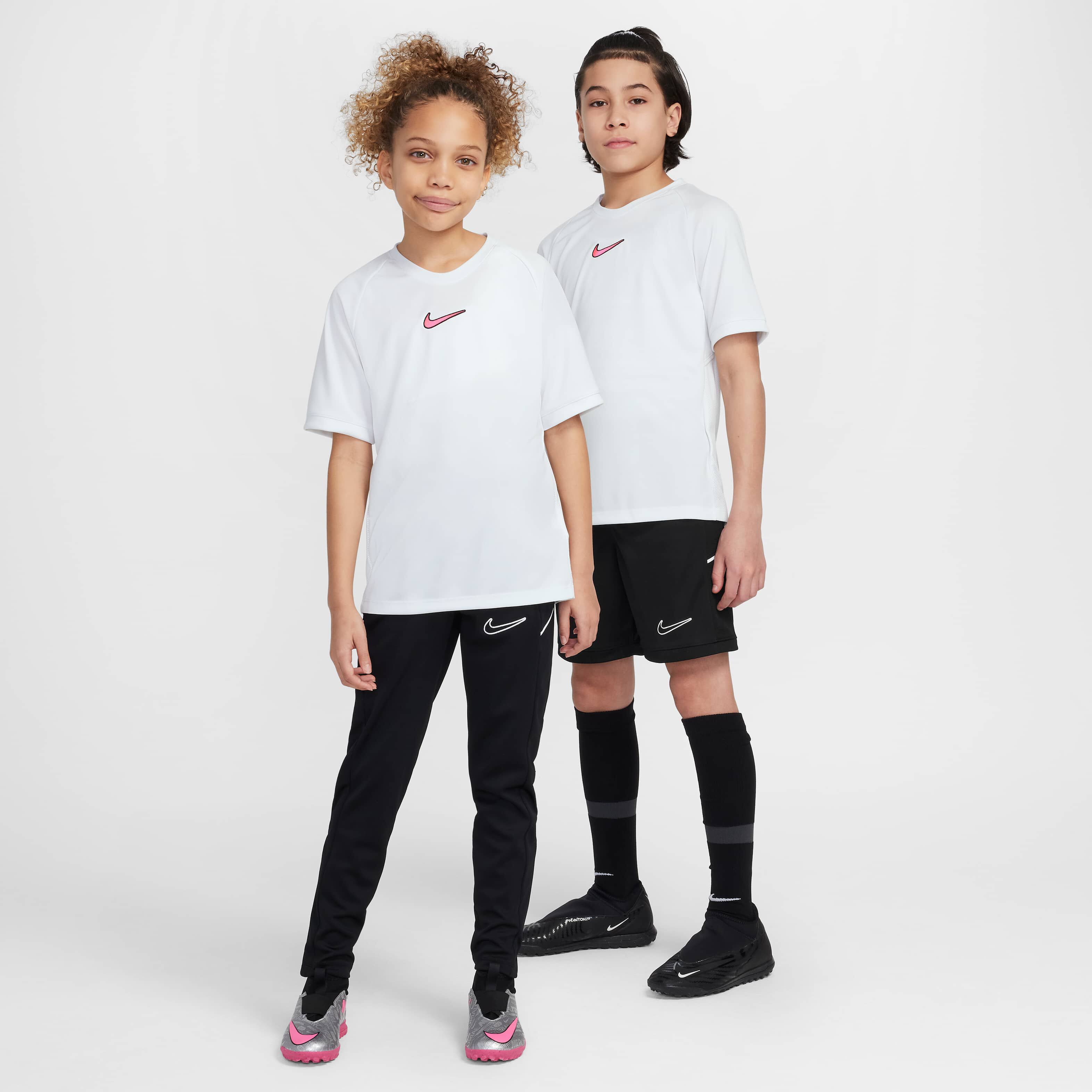 نايكي أكاديمي image number 5