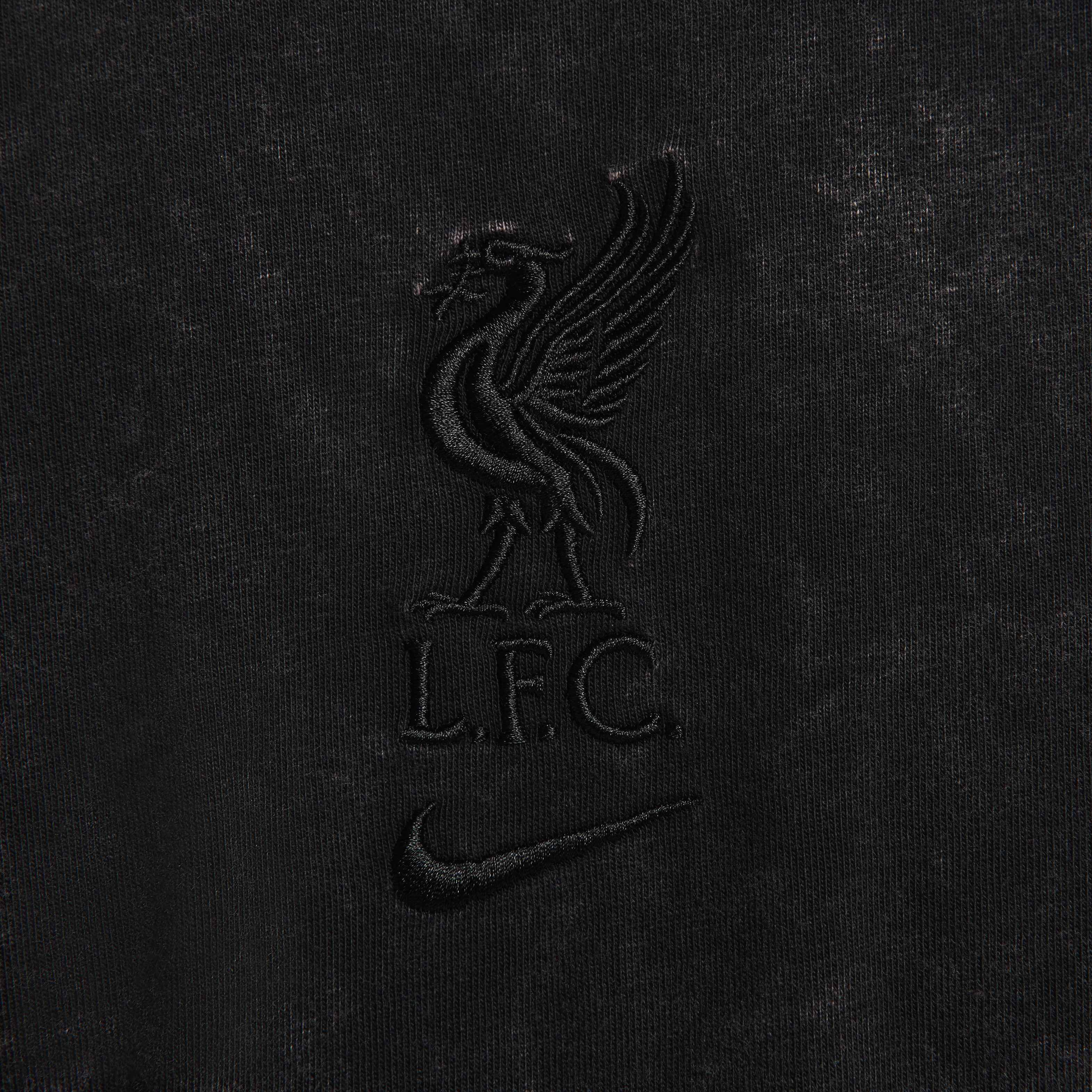 Liverpool F.C. Premium Essentials image number 3