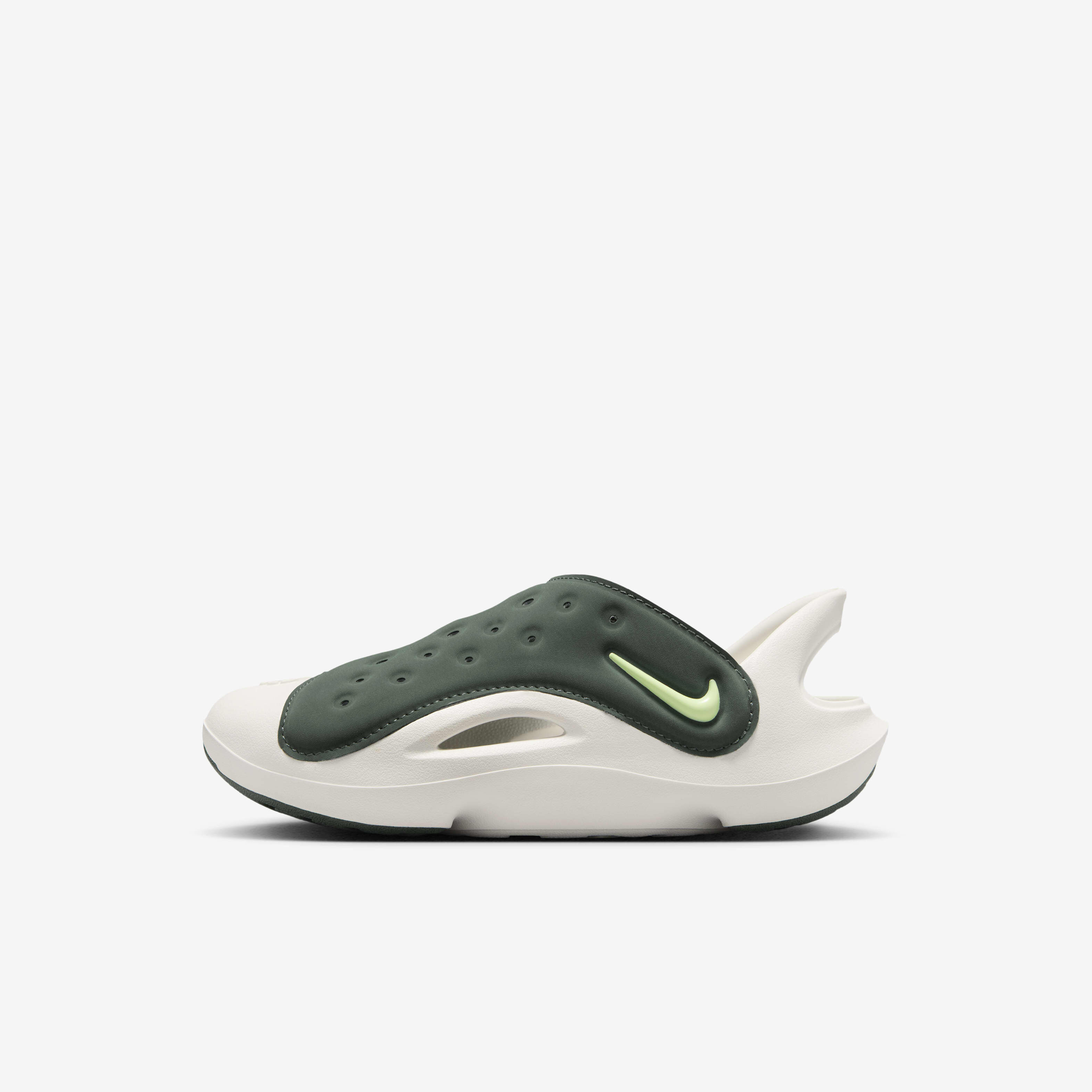 Nike water sandals hot sale