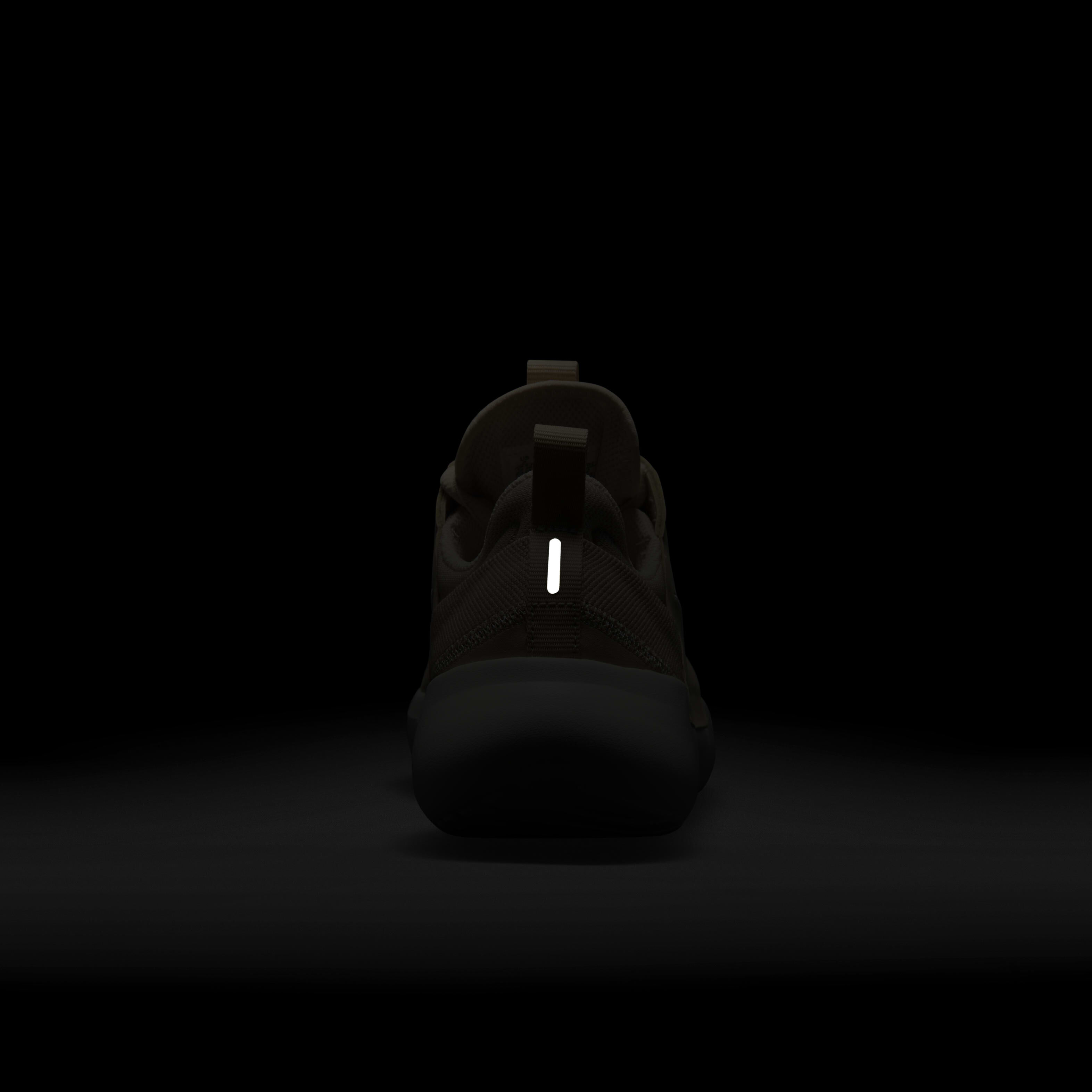 Nike E-Series AD image number 8