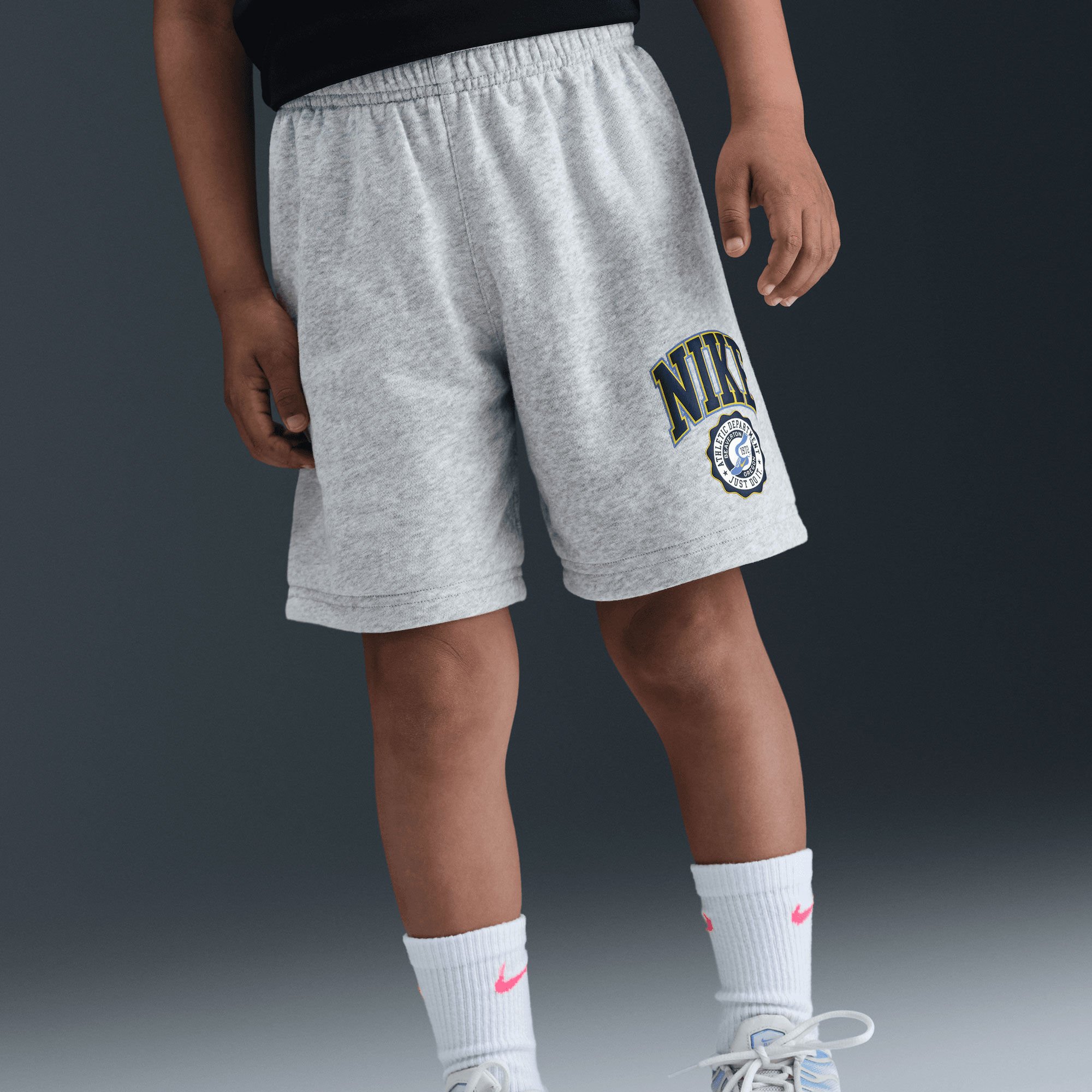 نايكي سبورتسوير image number 3