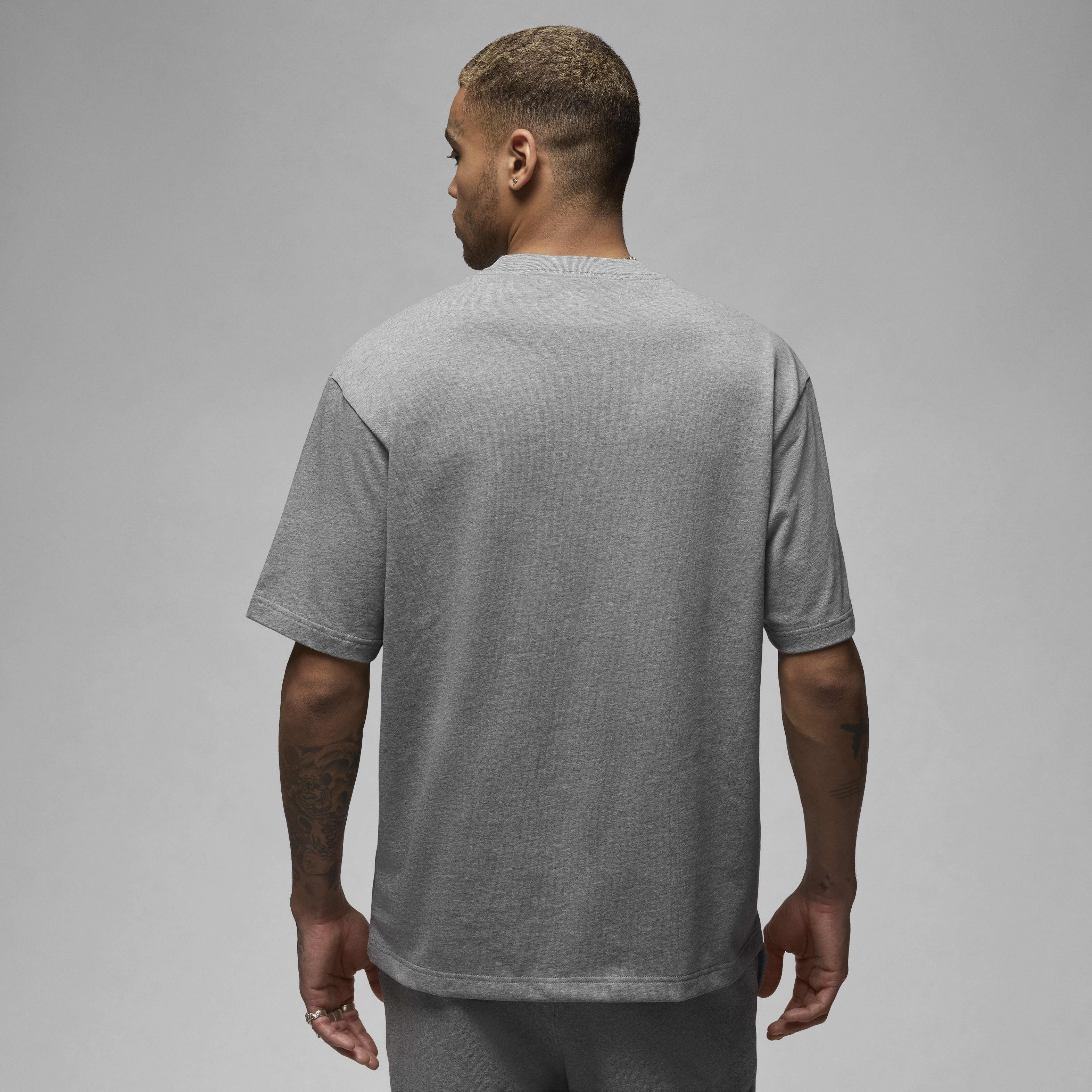 ★Nike★ Jordan Flight Essential 85 T-Shirt M Carbon Heather Jordan Flight Essentials 85 Men's T-Shirt. Nike.com