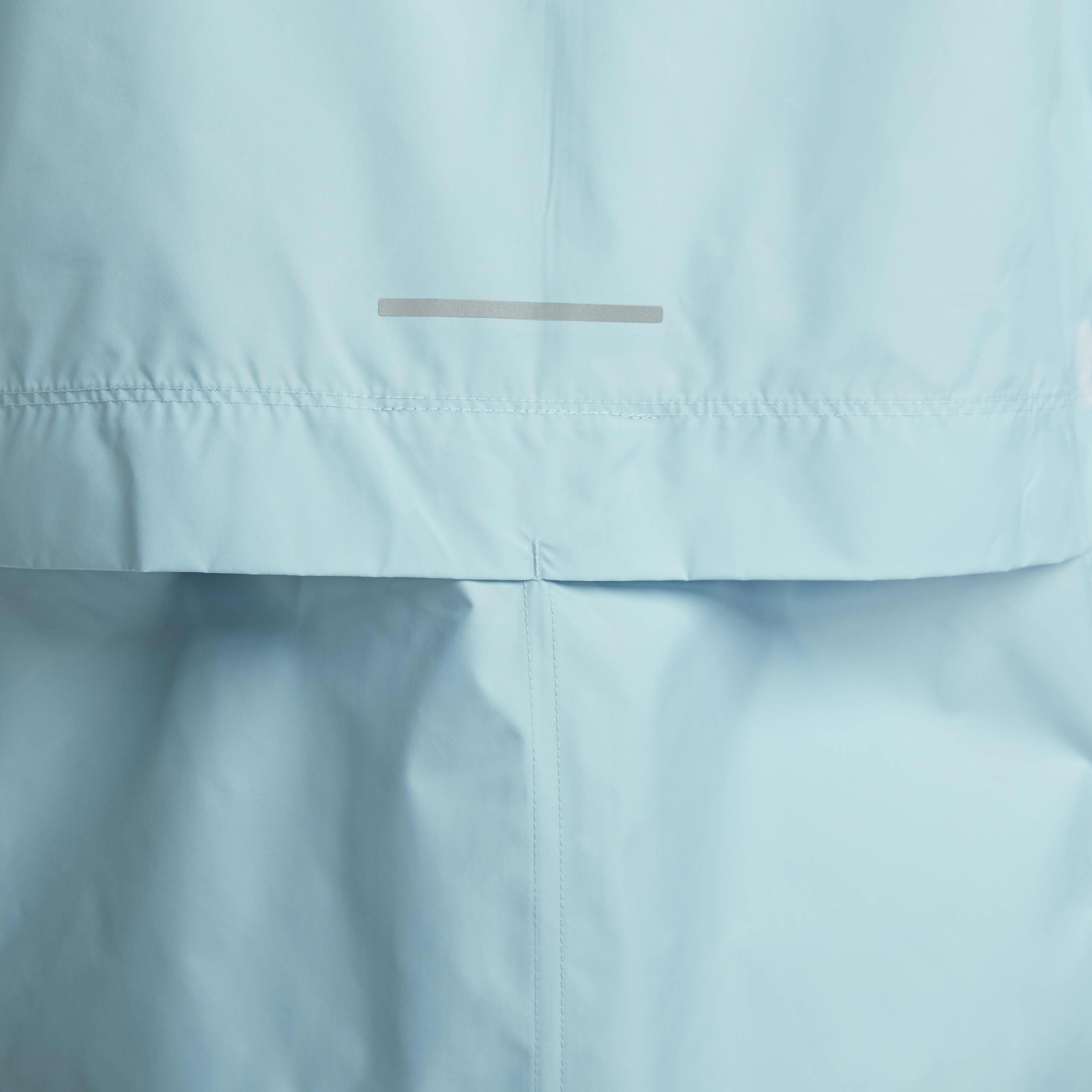 Nike Essential image number 6