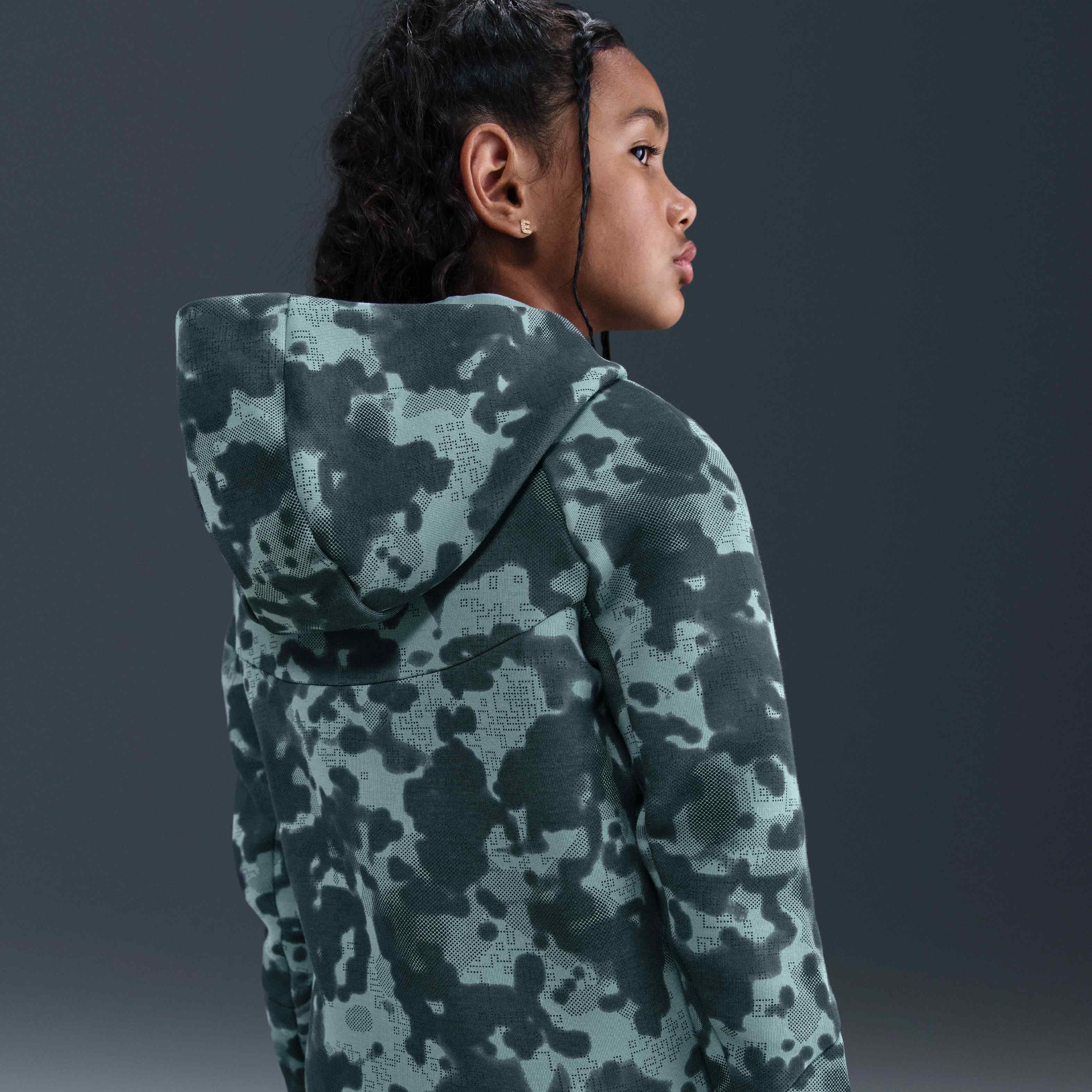 Nike Tech image number 3