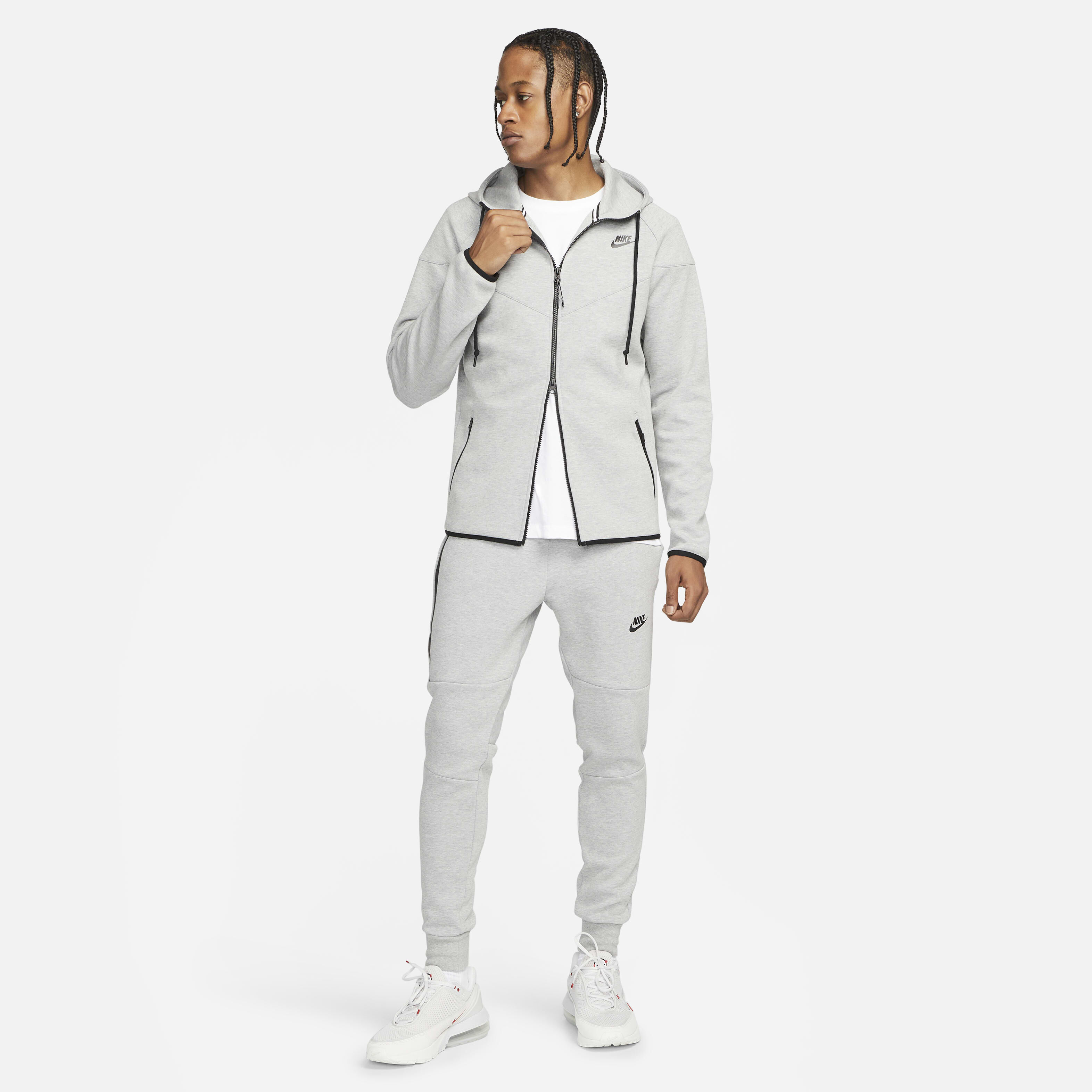 Nike joggers with zipper 2025
