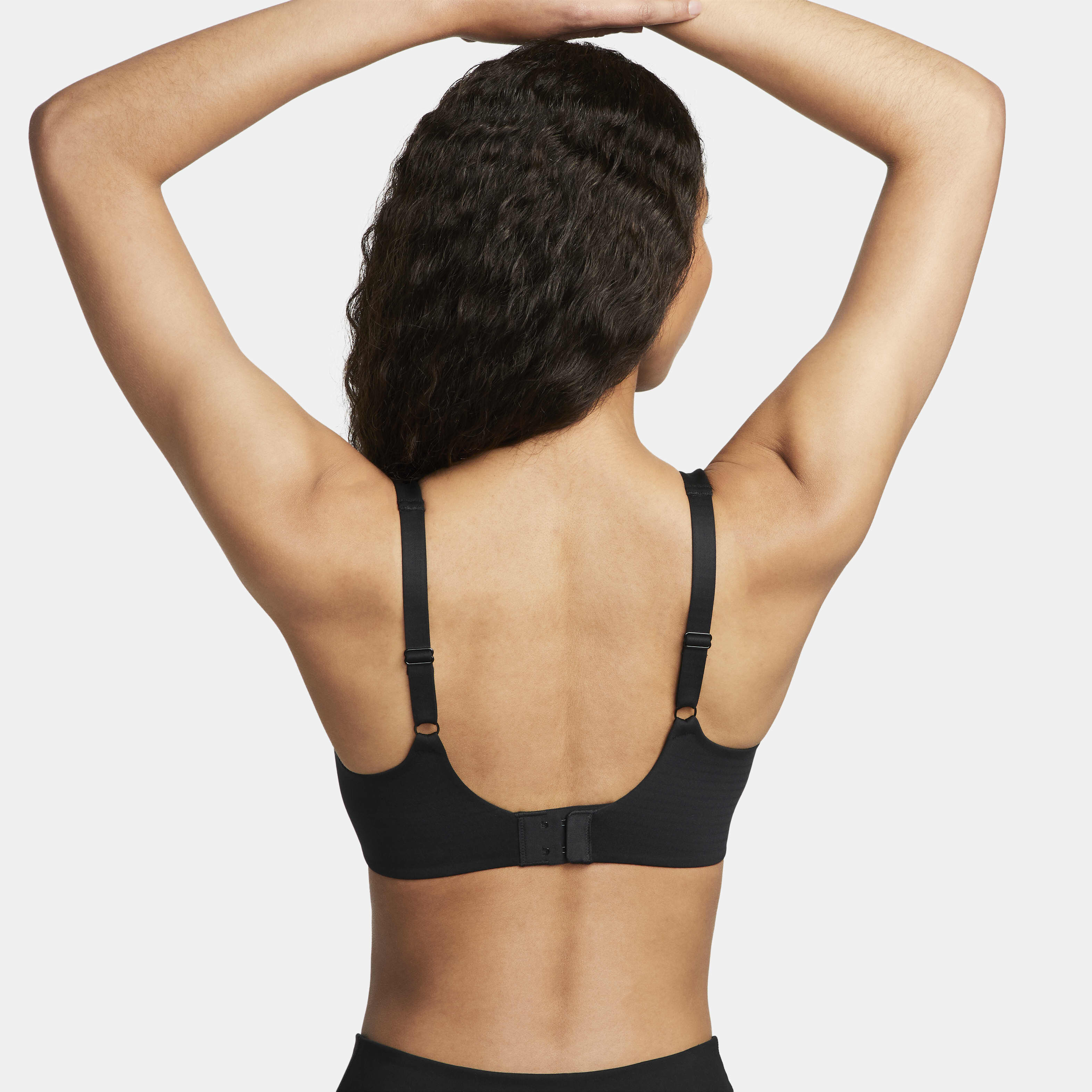 Nike medium coverage sports bra 2025