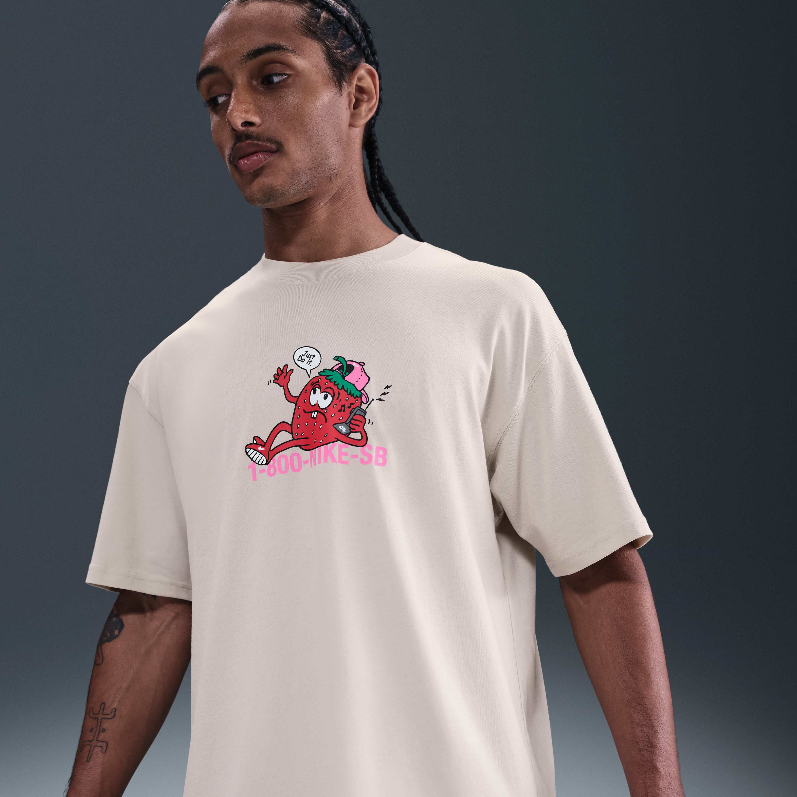 Buy Nike SB Max90 Skate T-Shirt - Light Bone | Nike Saudi
