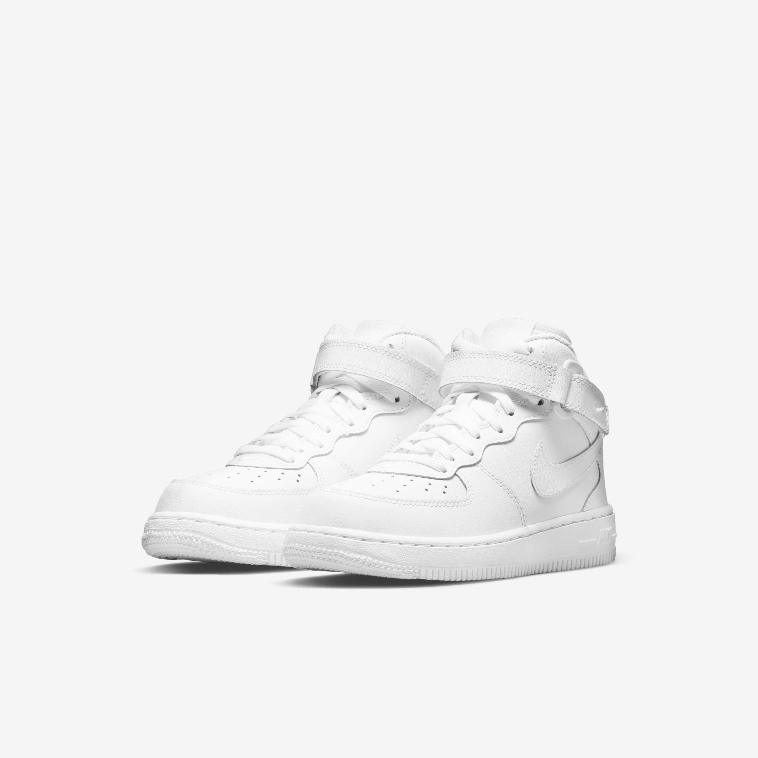 Nike Force 1 Mid LE image number 4