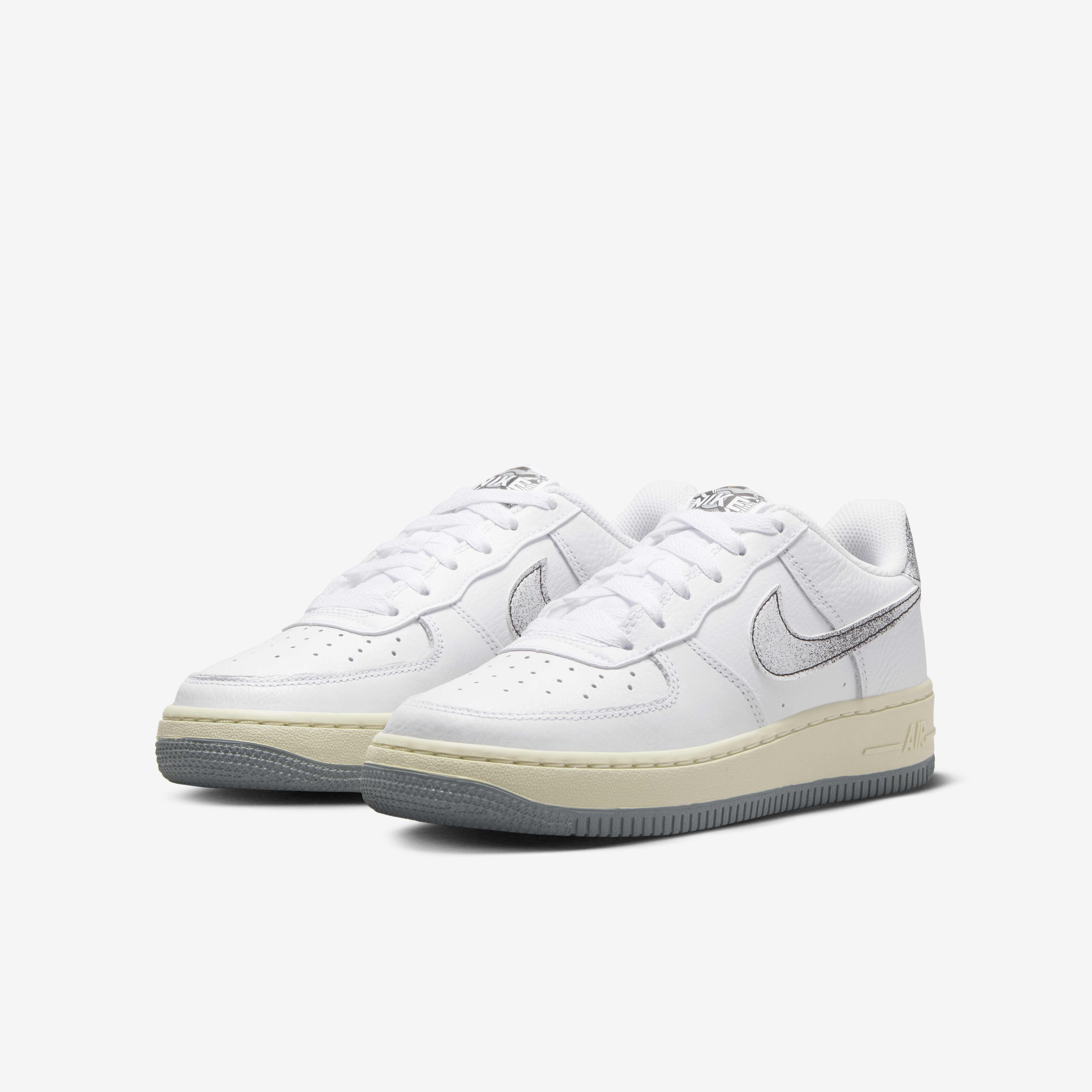 Nike Air Force 1 LV8 3 image number 4
