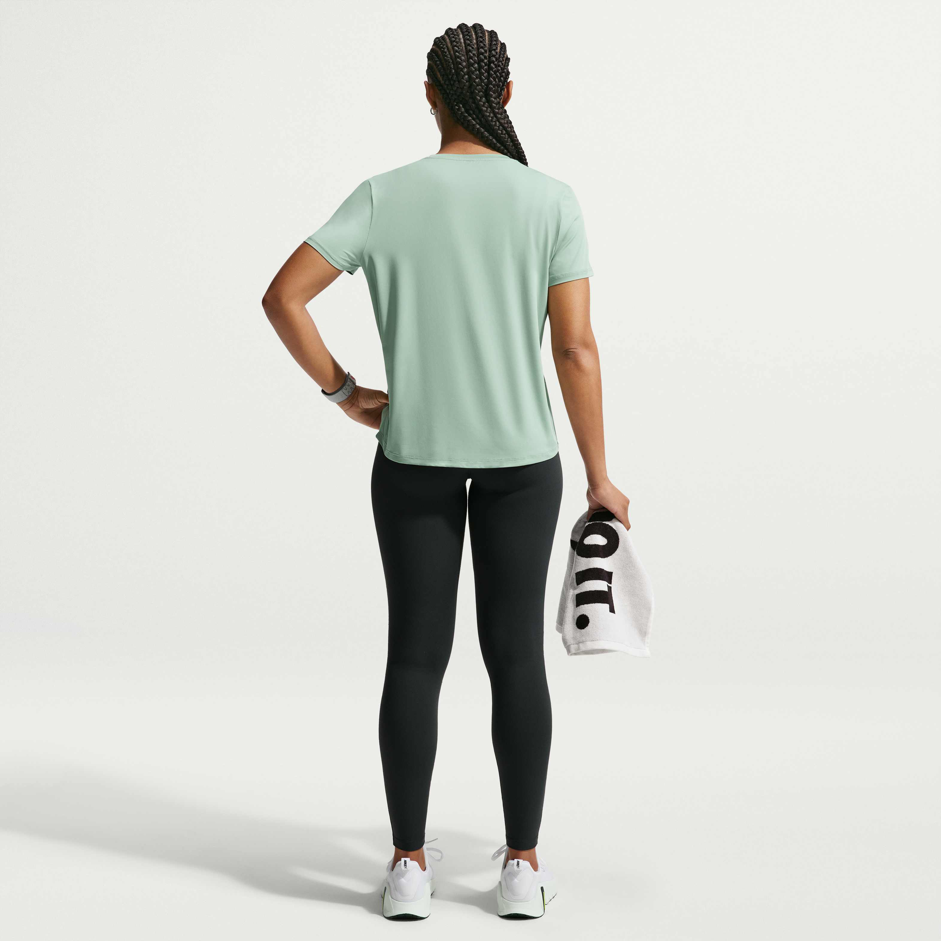 نايكي ون كلاسيك image number 4