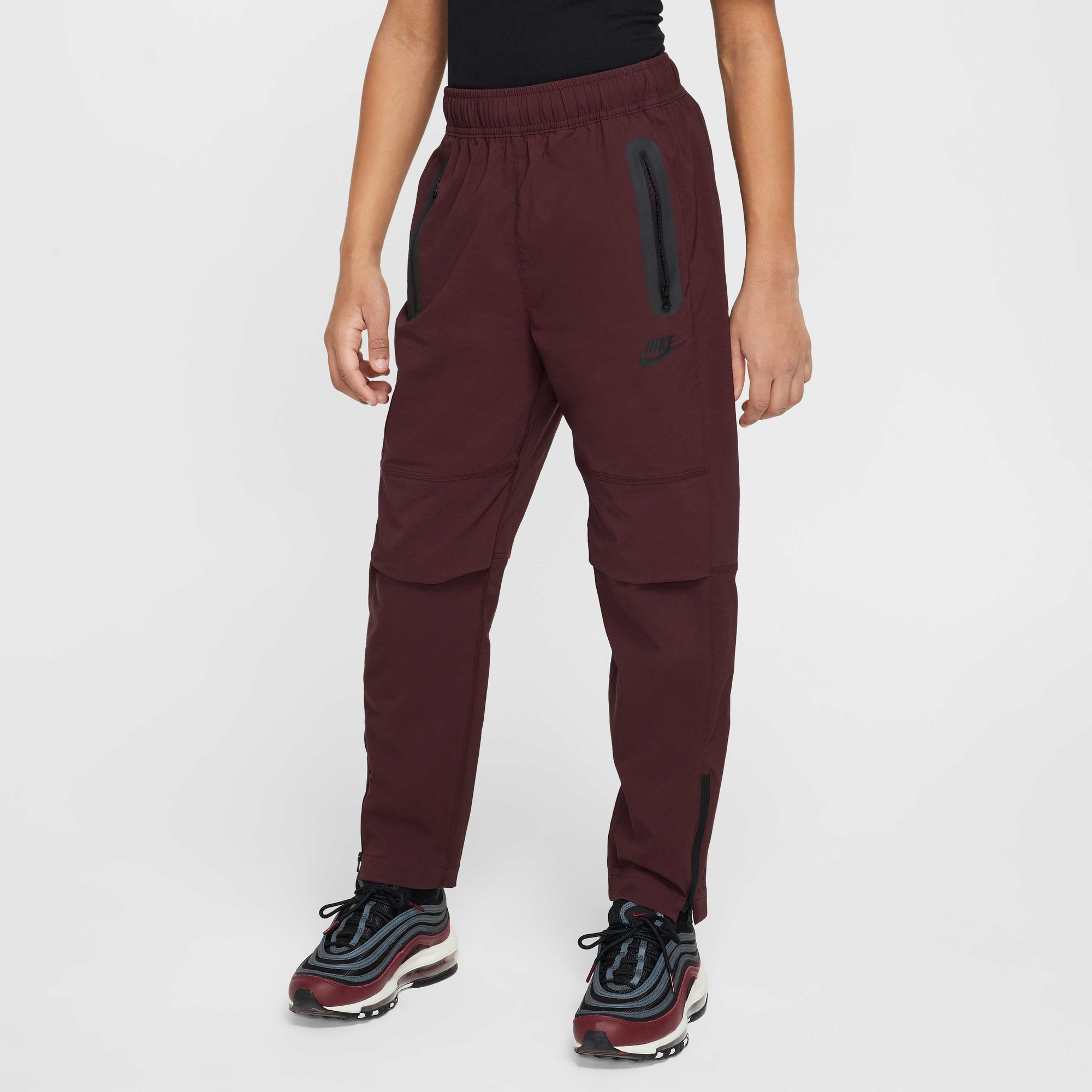 ★Nike★ Sportswear Woven Pants W Burgundy Crush HQ3751652 H Nike Sportswear FC 22/23 Woven Pant - Burgundy Crush/Summit