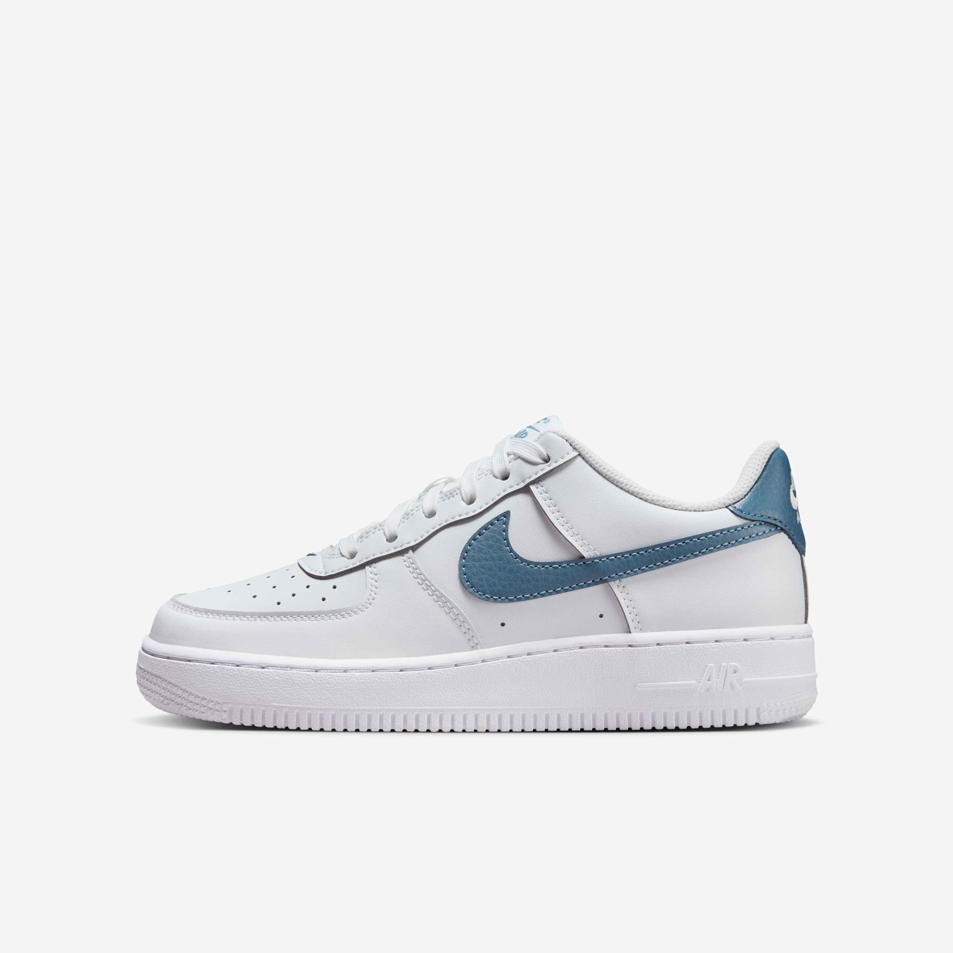 Nike Air Force 1 image number 0