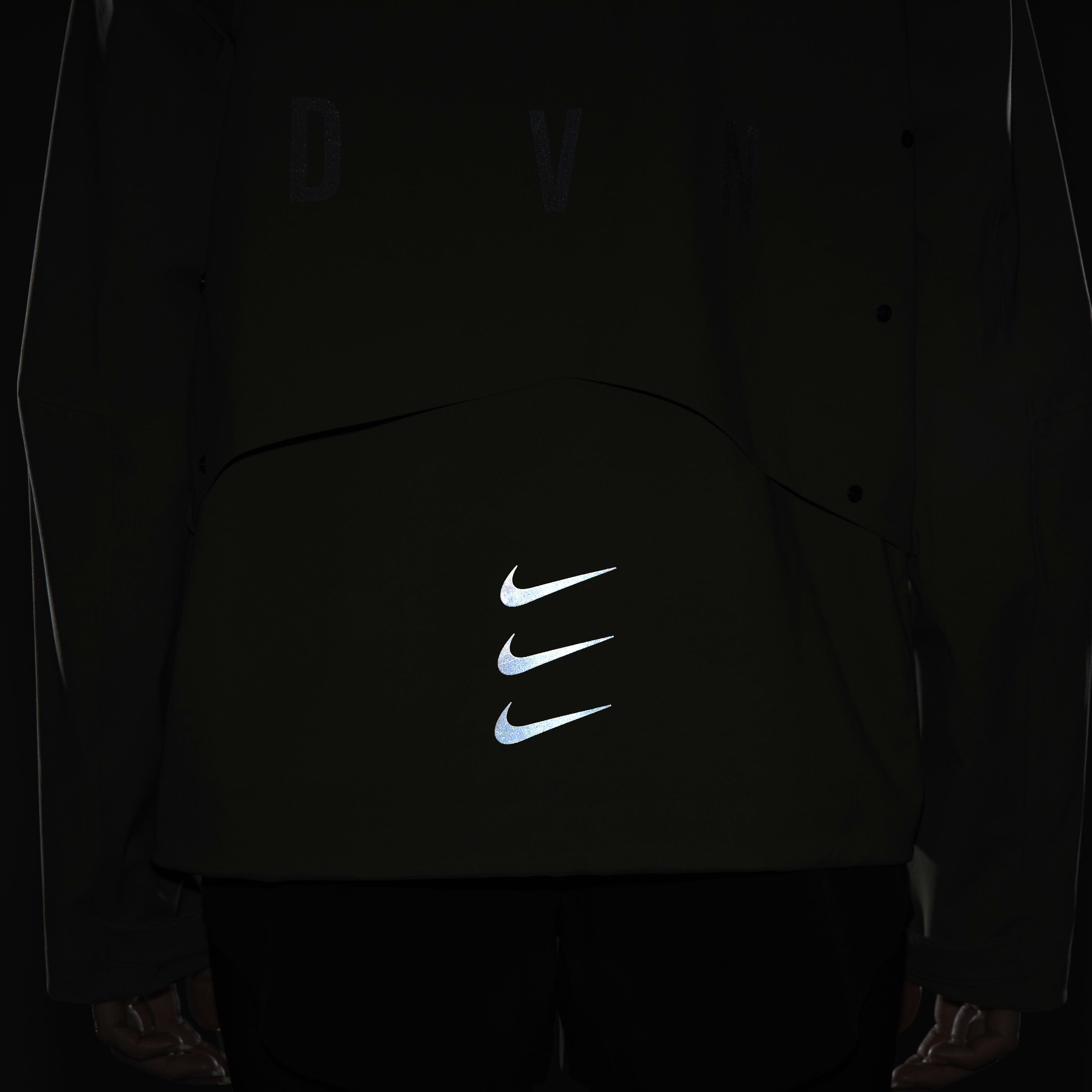 Nike Storm-FIT Run Division image number 20