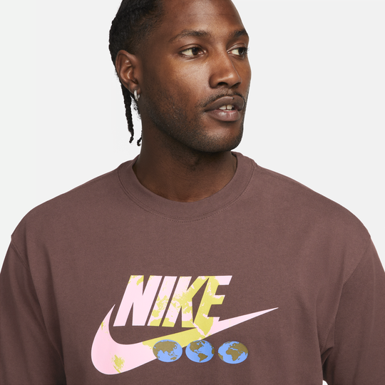 Nike top flag shirt
