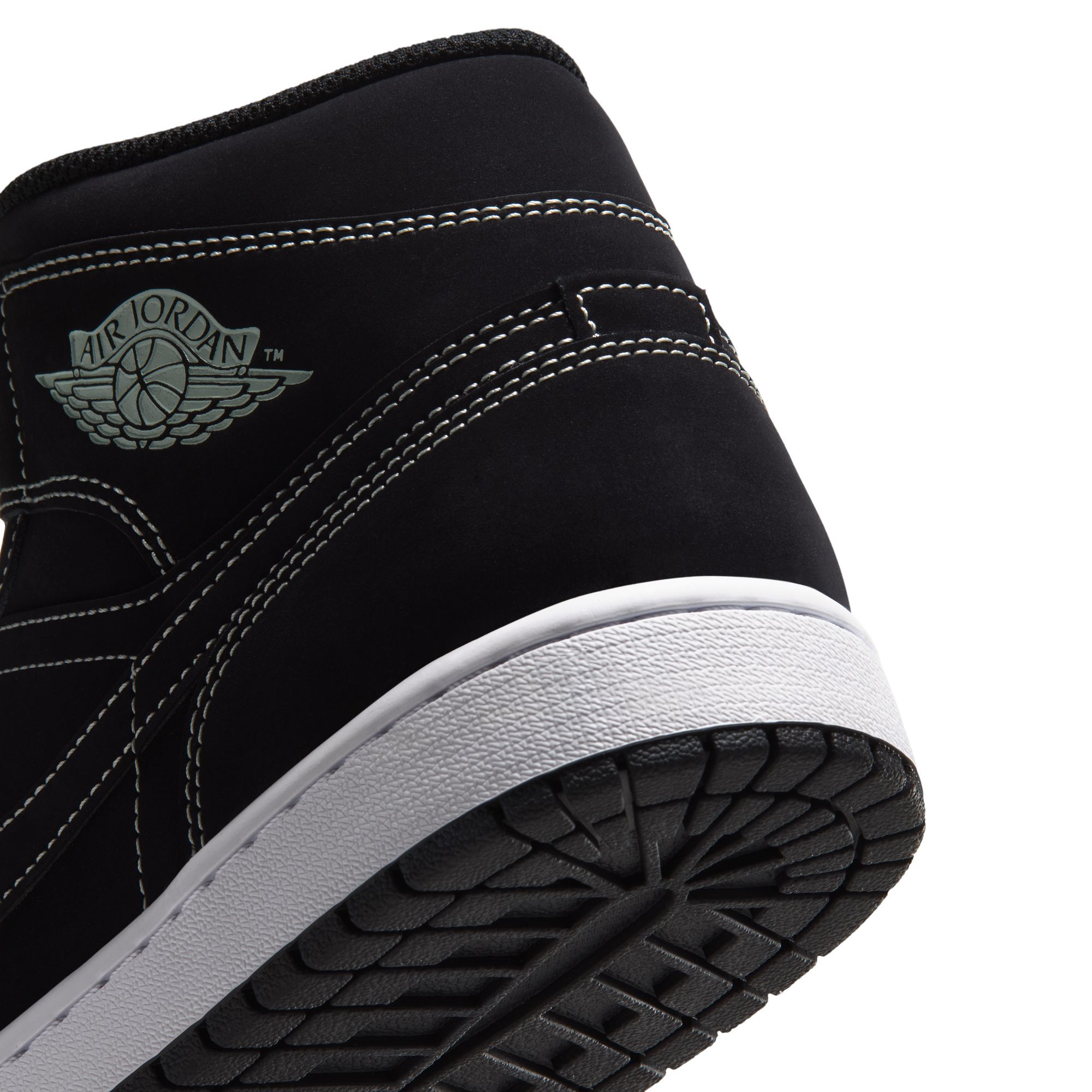 Air Jordan 1 Mid image number 10