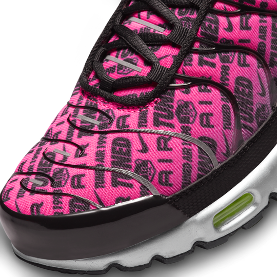 Nike air max best sale plus pink and black