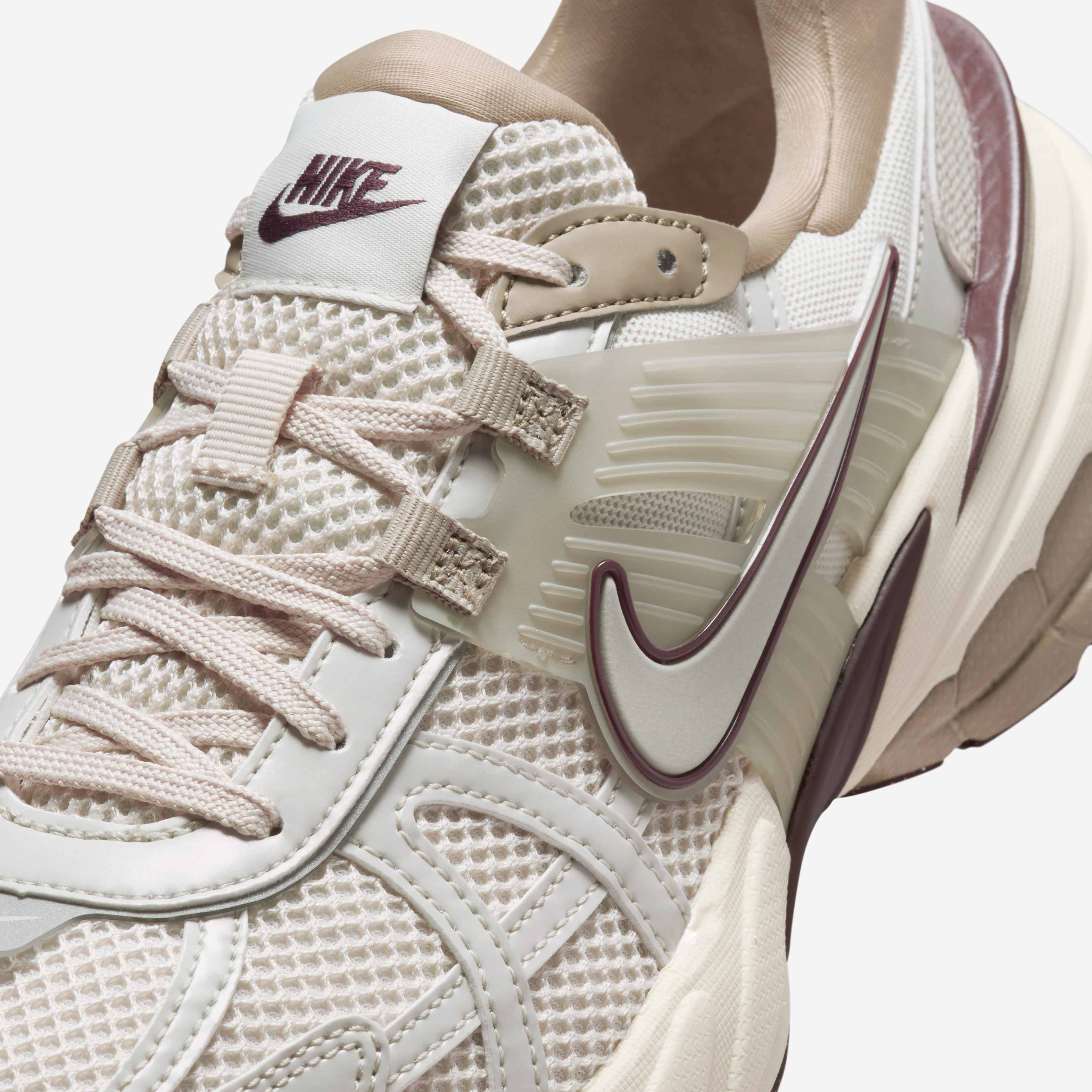 Nike V2K Run image number 7