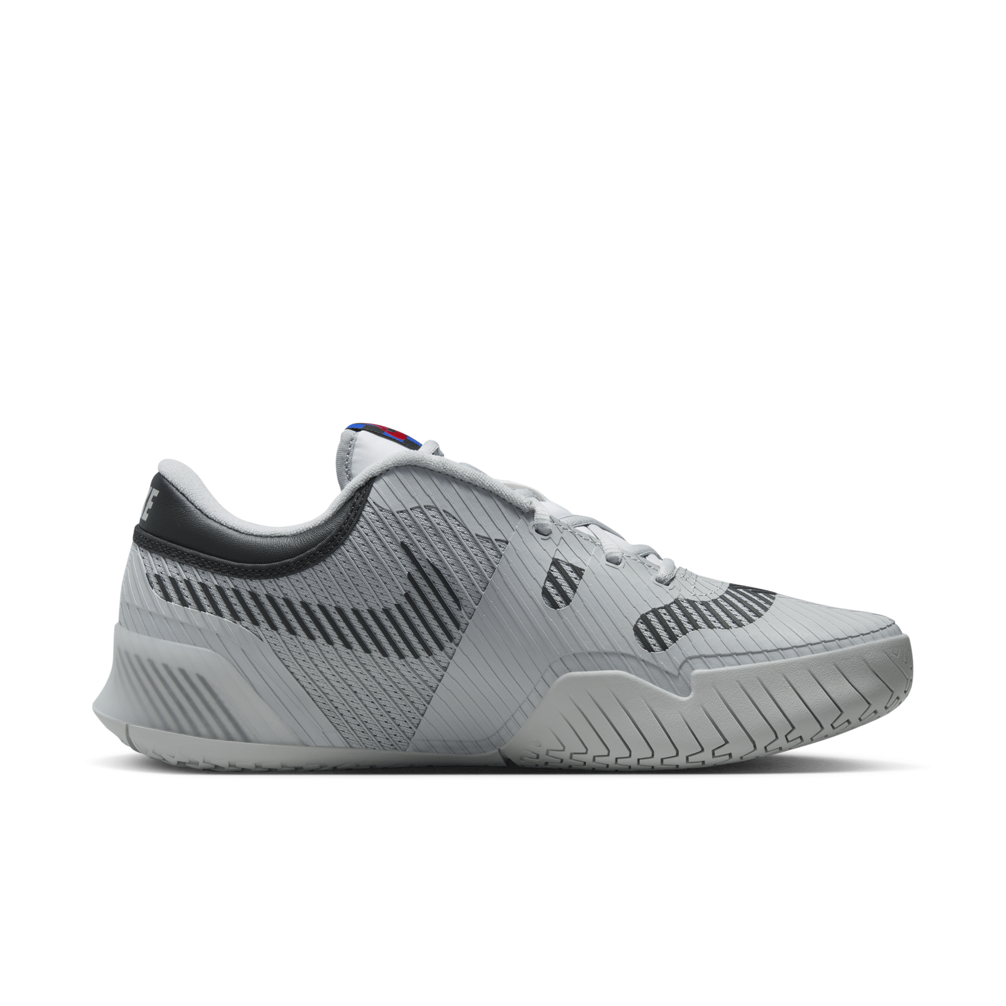 Women's flare tennis discount shoes white and black