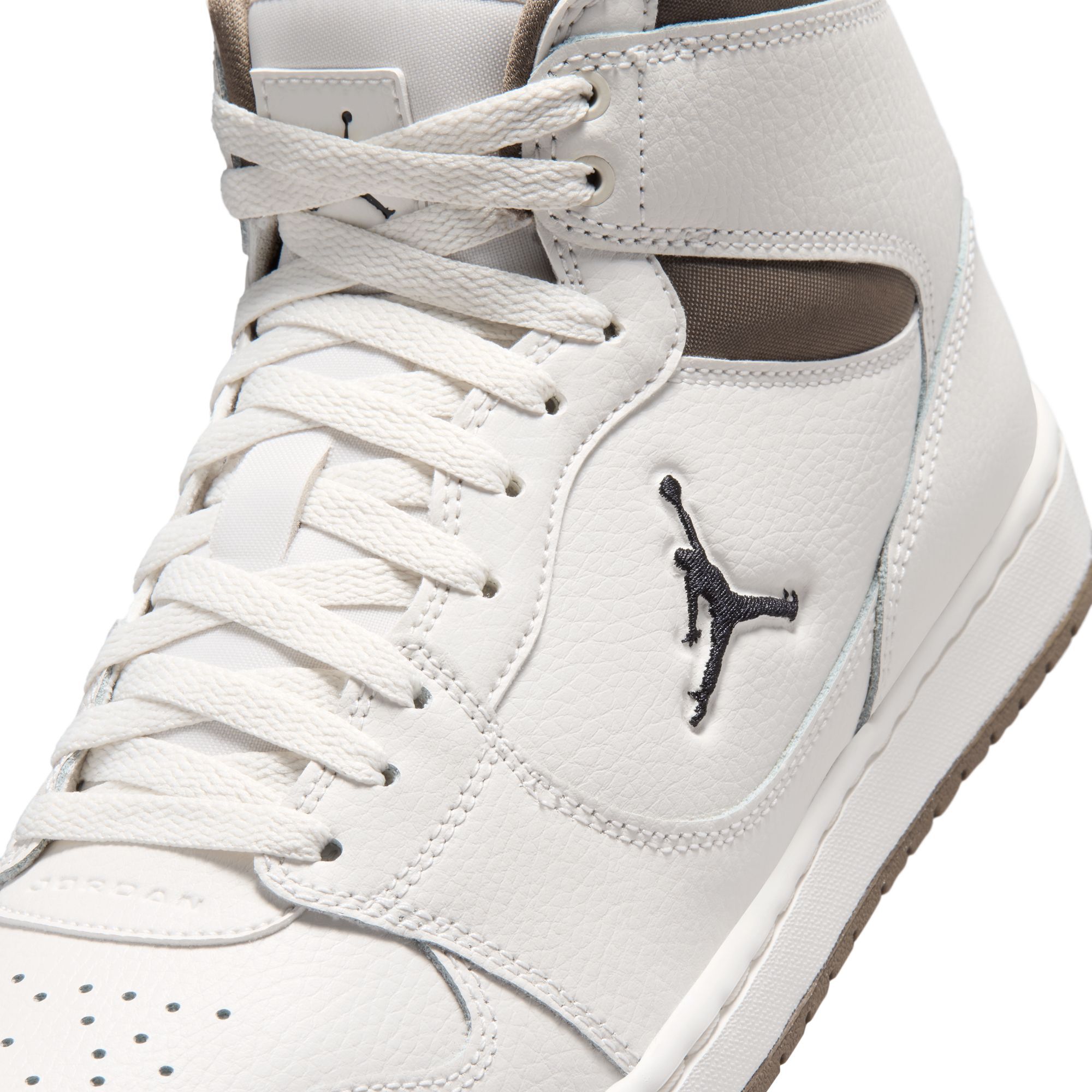 Jordan Court Connect Mid image number 9
