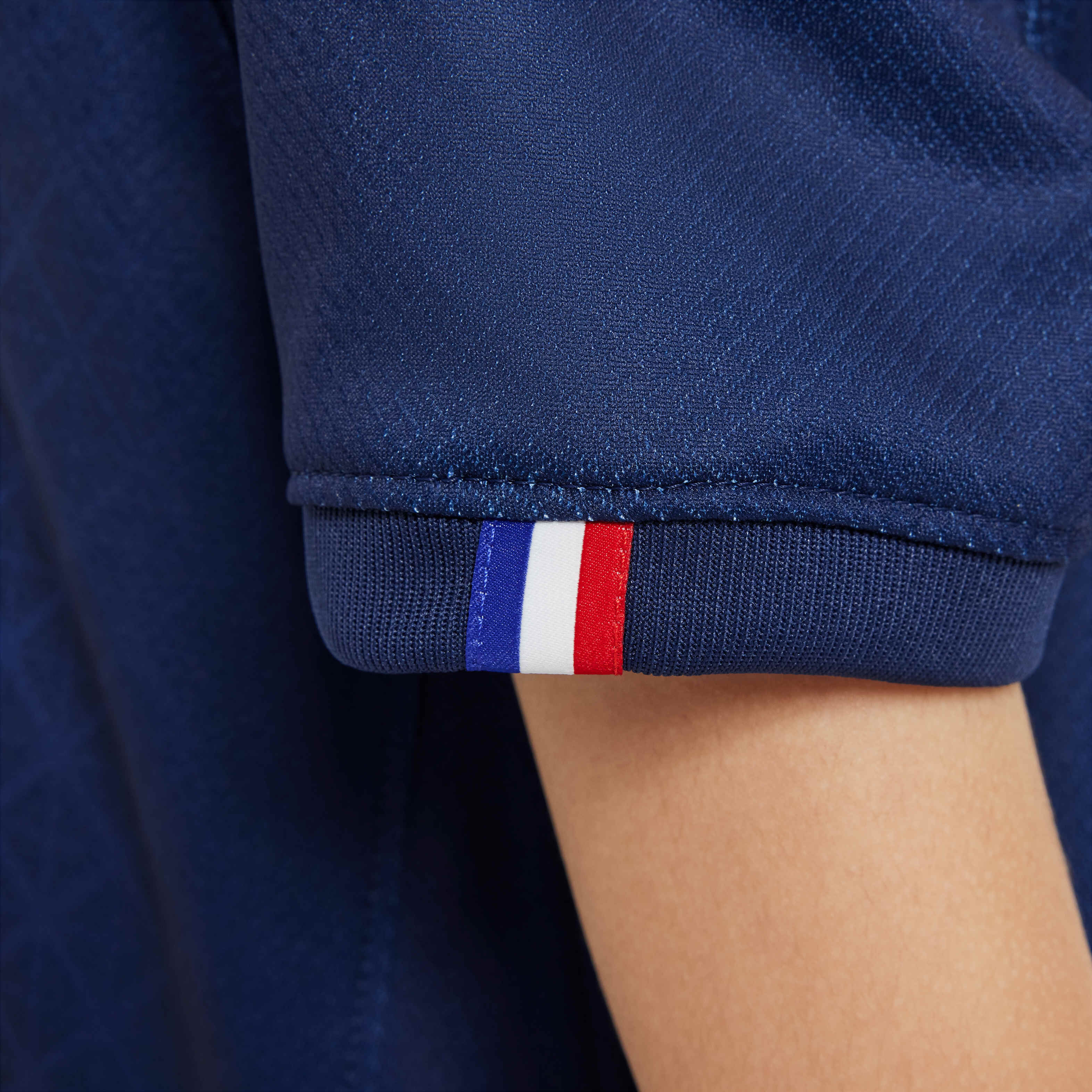 باريس سان جيرمان 2025/26 ستيديوم الأساسي image number 7